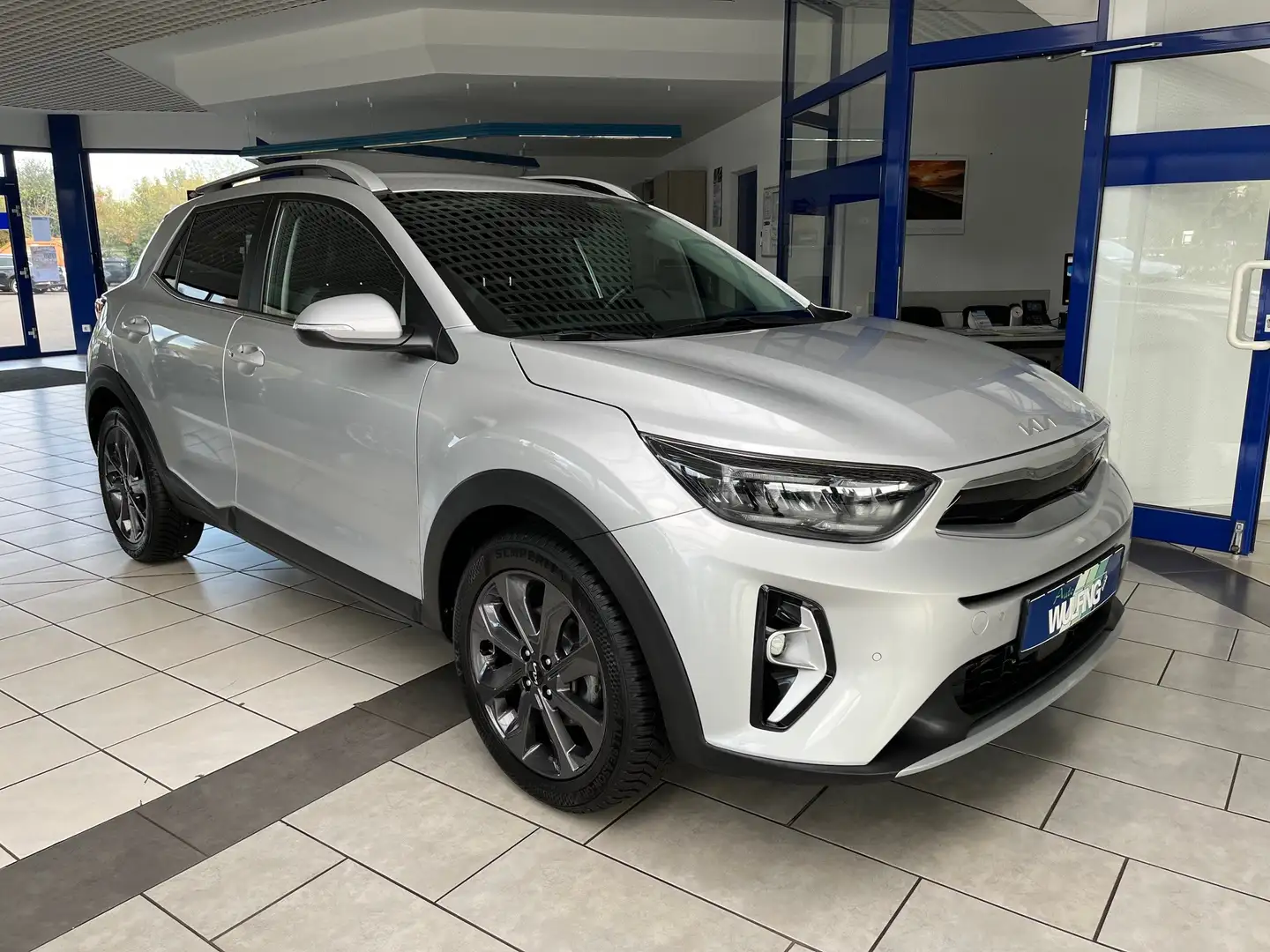 Kia Stonic 1.0 T-GDI MHEV SPIRIT, AHK,Navi,Techno. Argent - 2