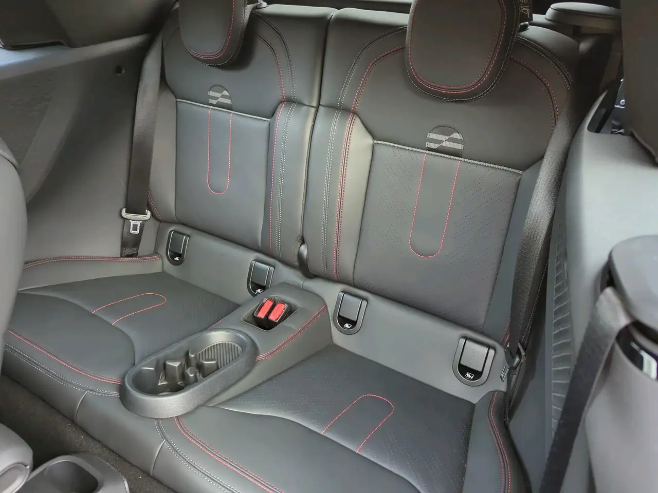 MINI John Cooper Works Cabrio John Cooper Works Trim 21