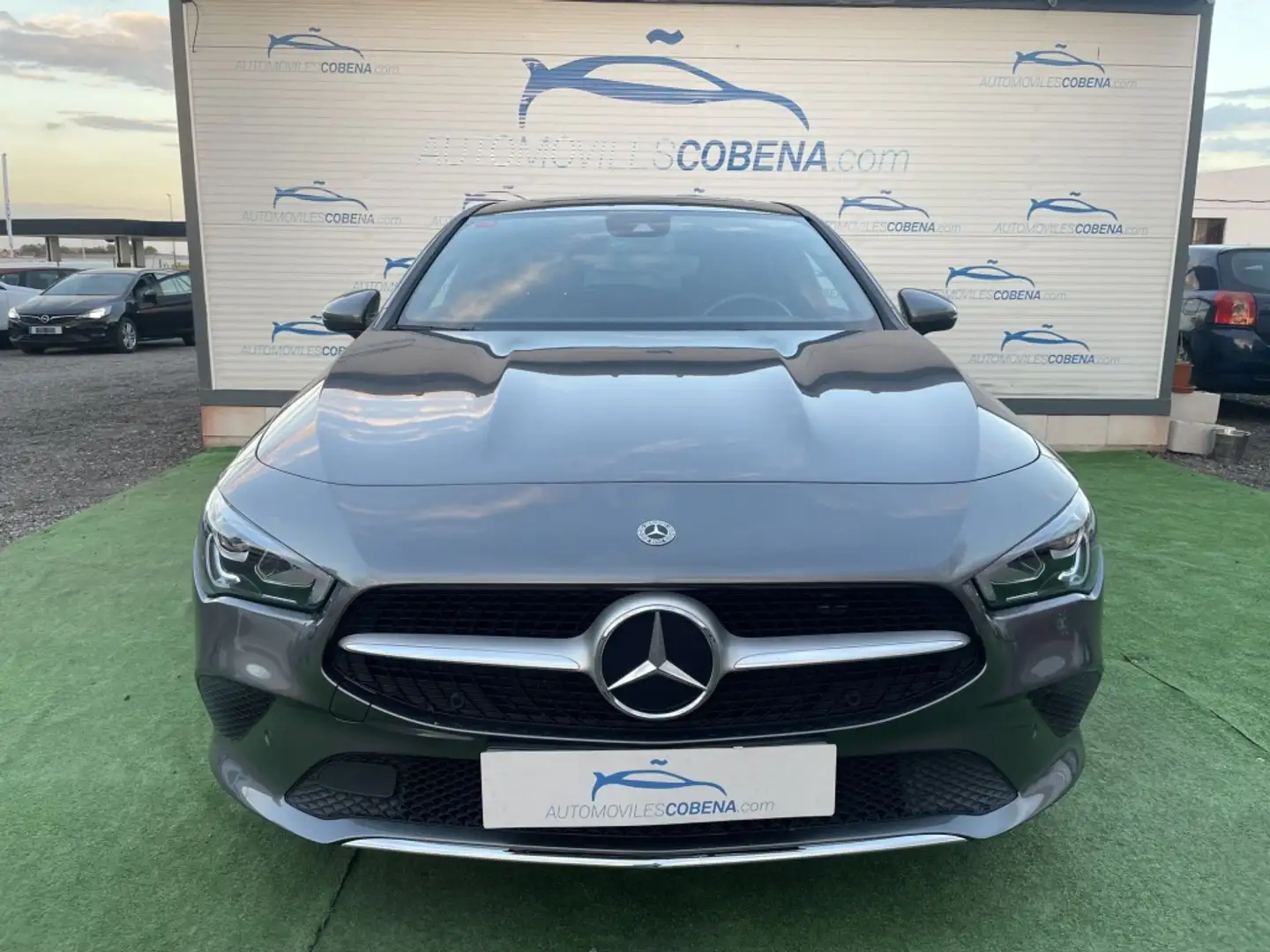 Mercedes-Benz CLA 200 Shooting Brake 200d 8G-DCT - 2