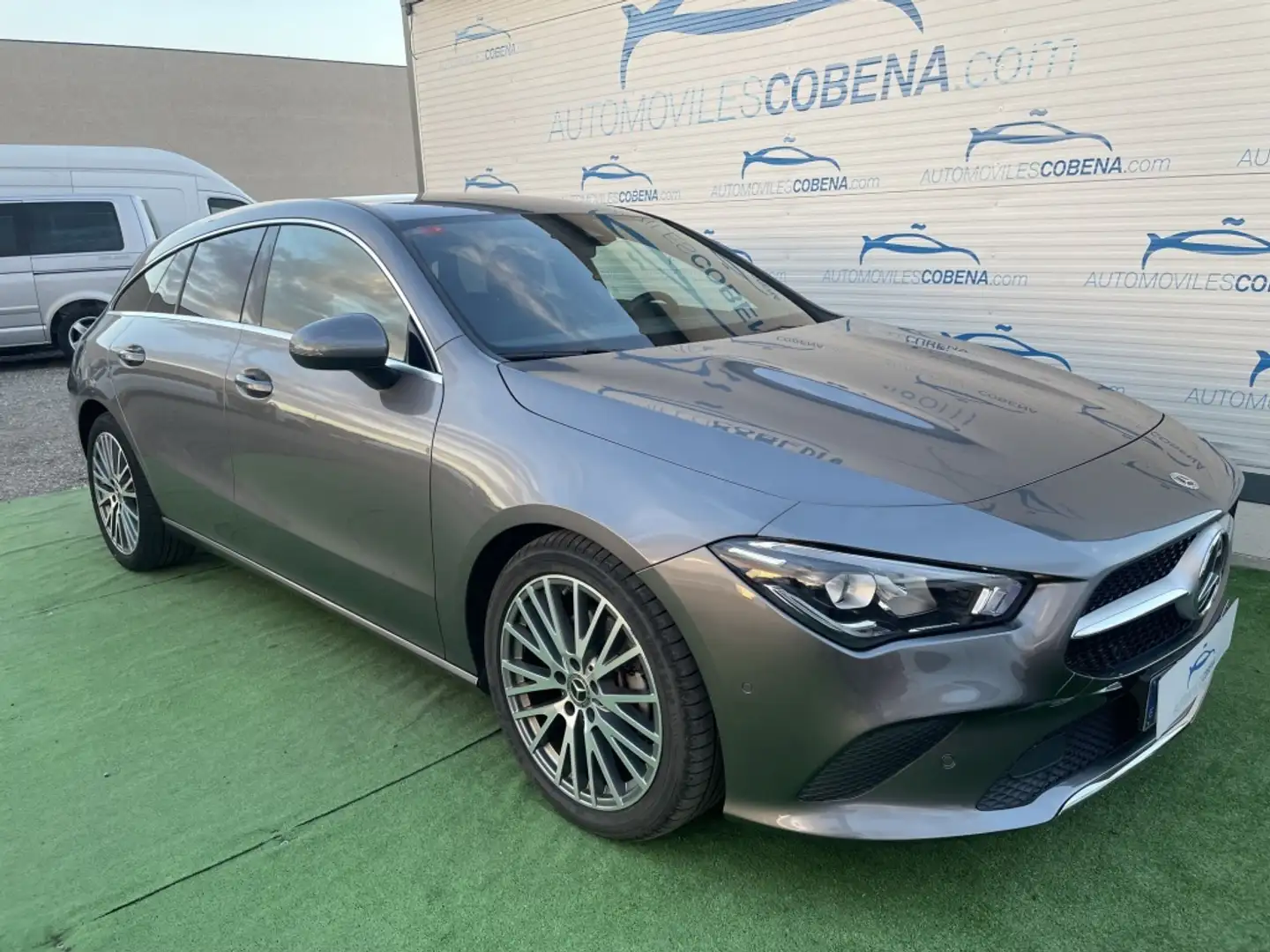 Mercedes-Benz CLA 200 Shooting Brake 200d 8G-DCT - 1