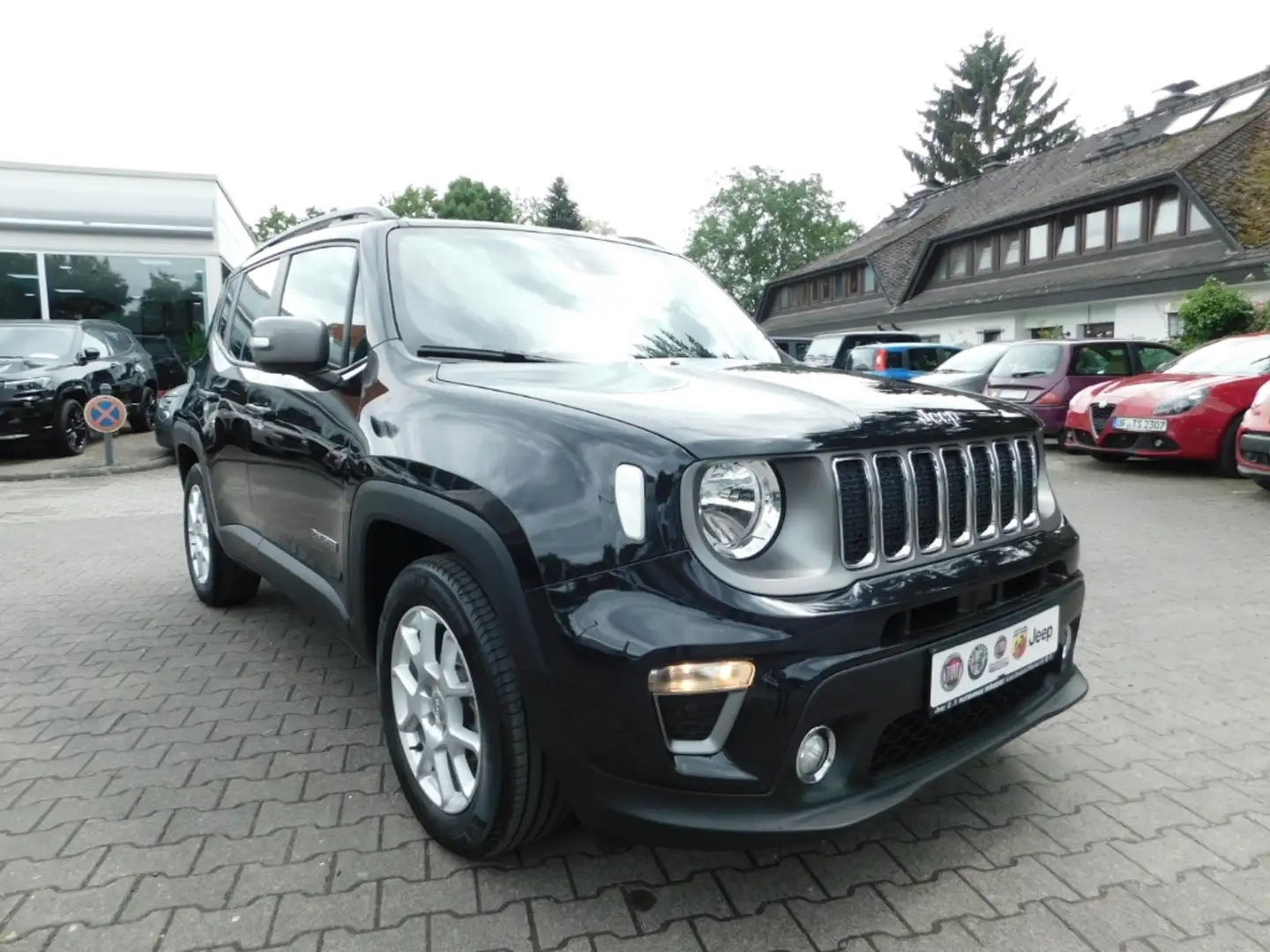 Jeep Renegade LIMITED 1.0 T-GDI CARPLAY PDC SHZ WINTERPAKET Fekete - 2