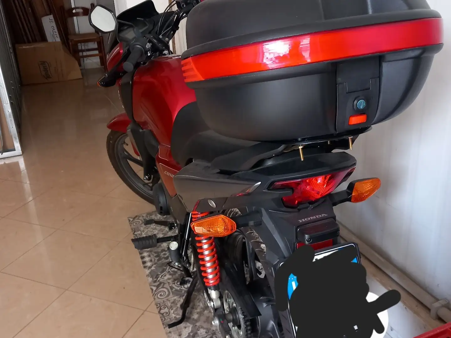 Honda CB 125 crvena - 2