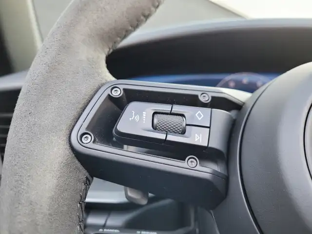 Porsche 911 view 18