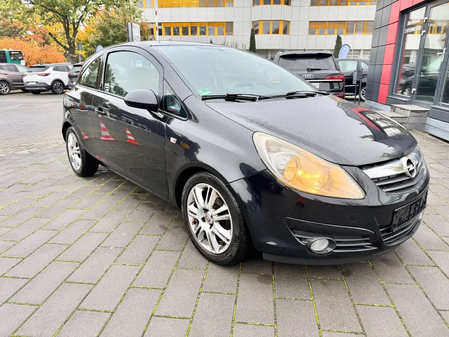 Opel Corsa D Basis Schwarz - 2