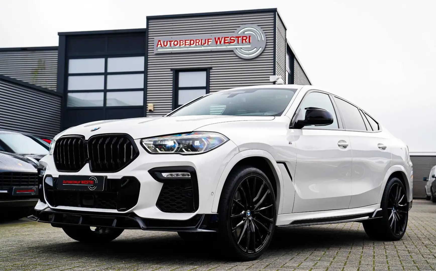 BMW X6 XDrive40i High Executive | M-performance | Driving Wit - 1