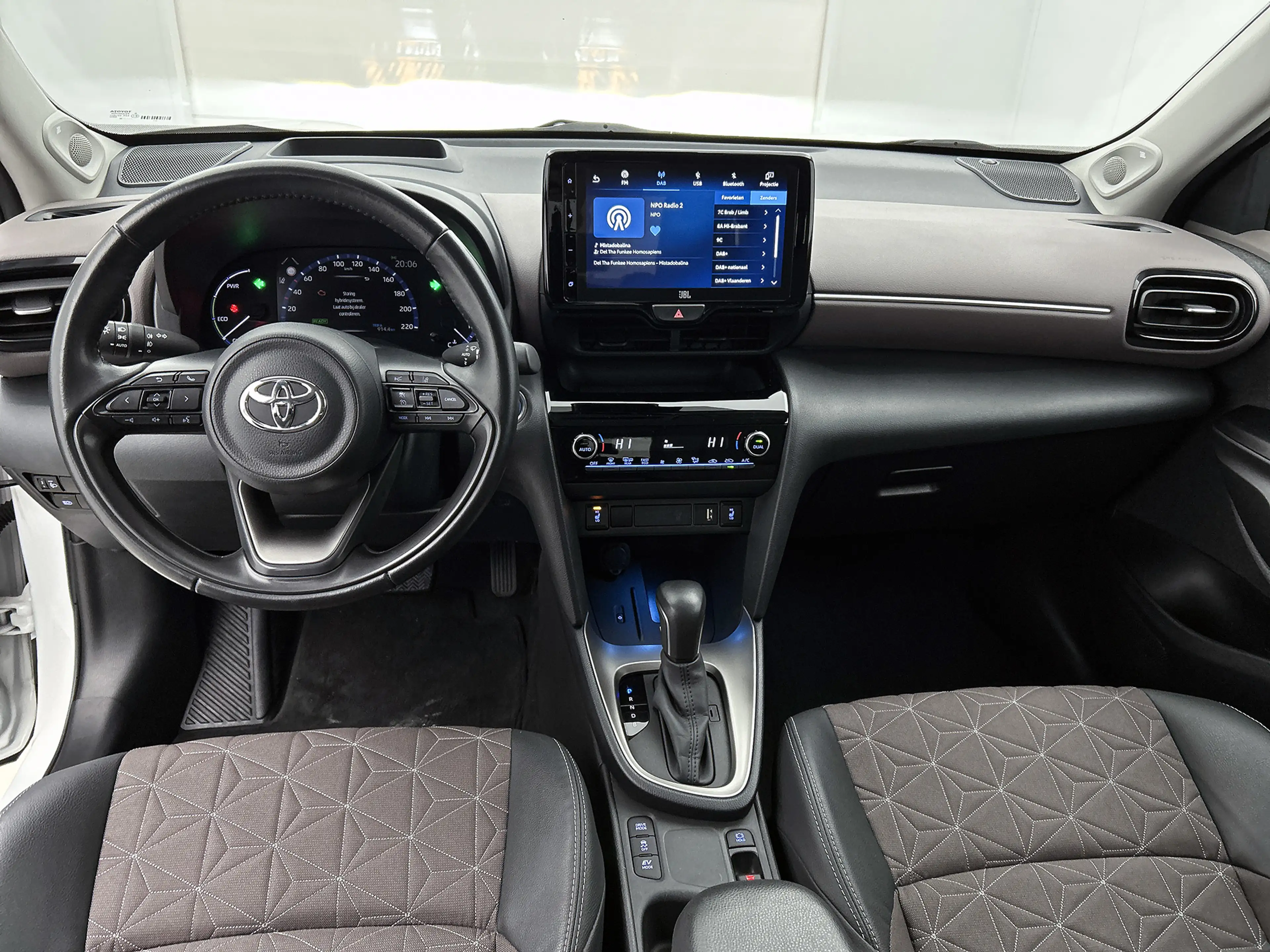 Toyota Yaris Cross 1.5 Hybrid Executive | NIEUW GELEVERD & ONDERHOUDE — photo 4