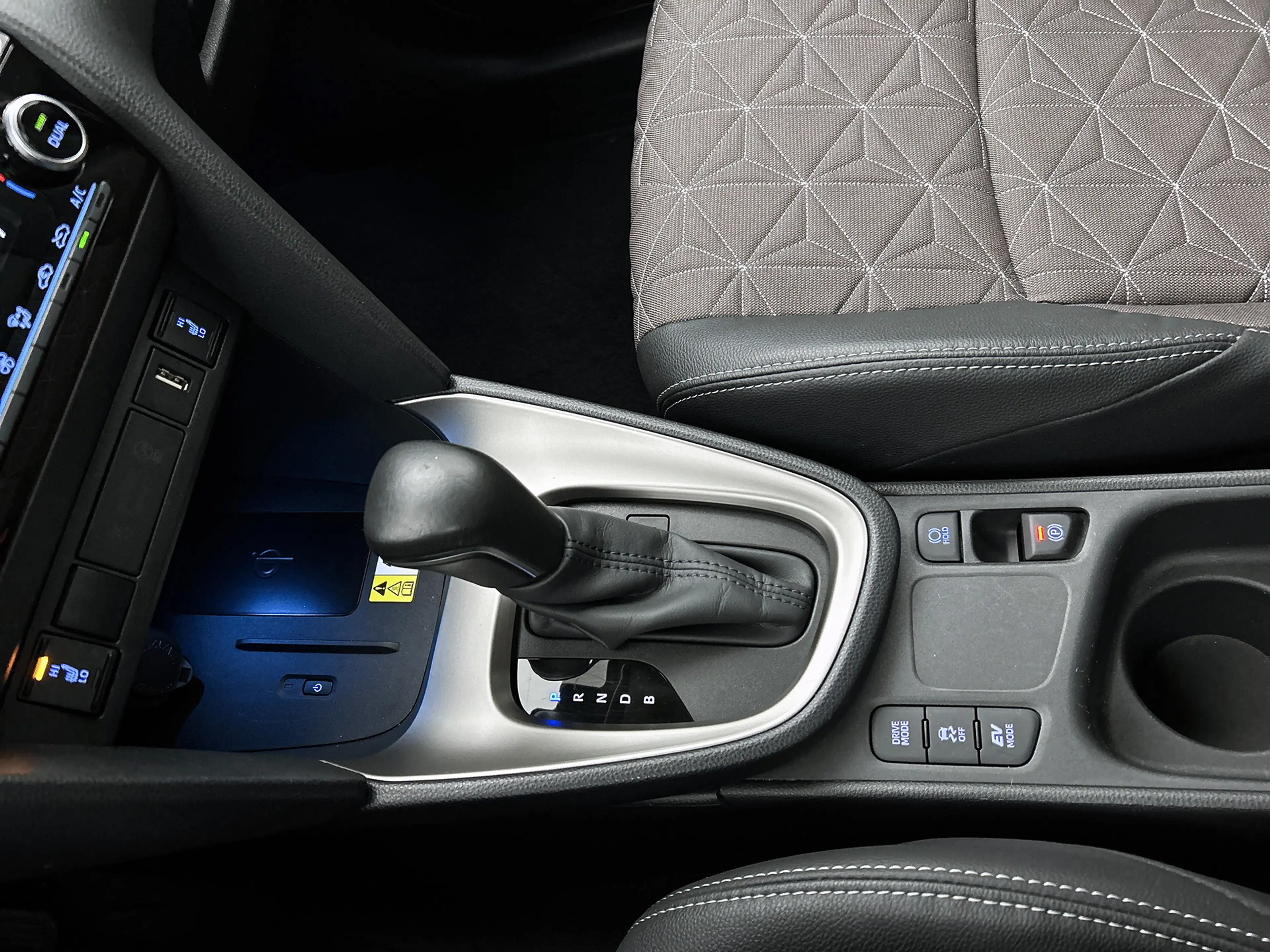 Toyota Yaris Cross 1.5 Hybrid Executive | NIEUW GELEVERD & ONDERHOUDE — photo 11