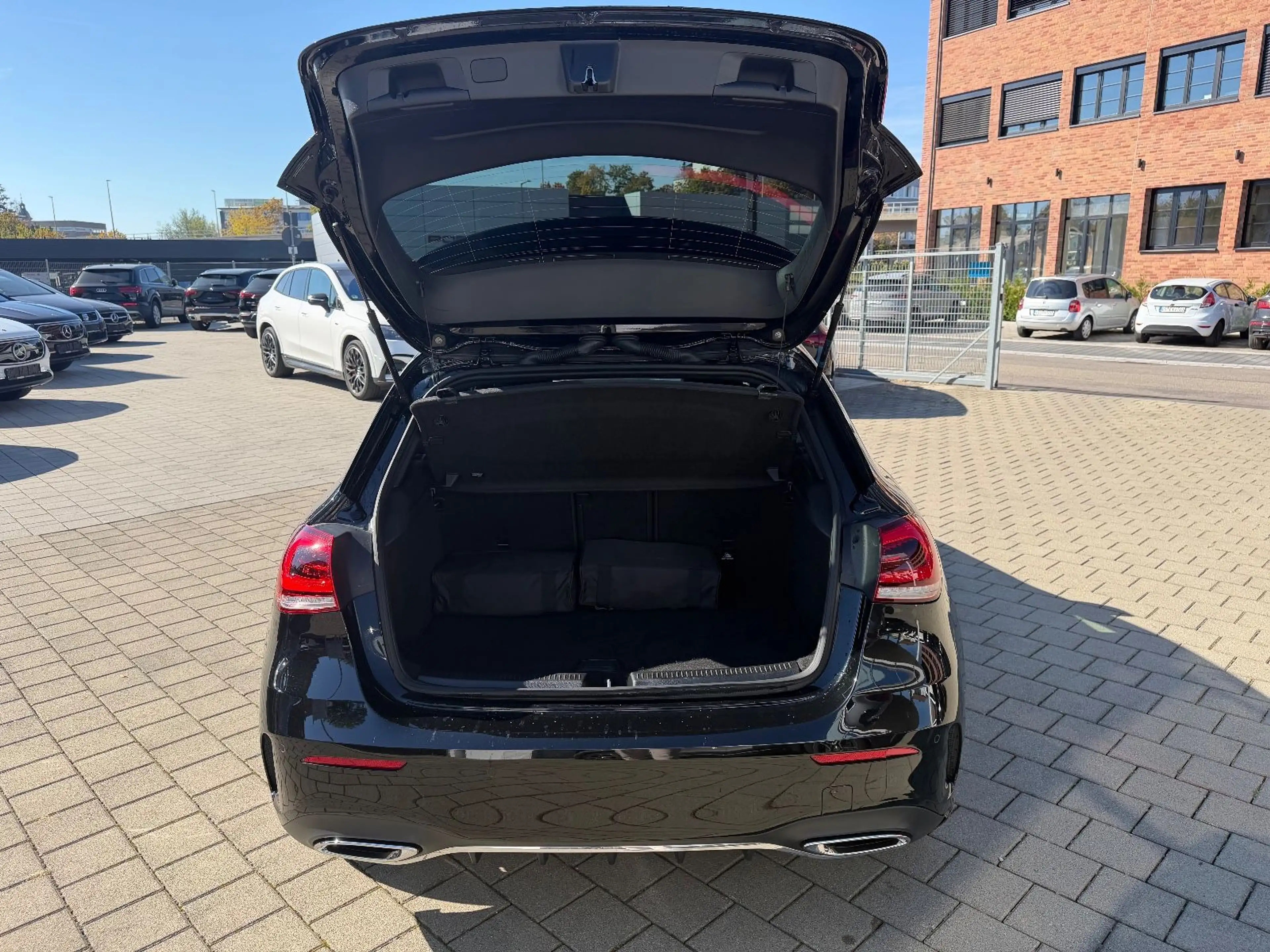 Mercedes-Benz A 250 e AMG*MBUX*Pano*Distr*Navi*Rcam — photo 9