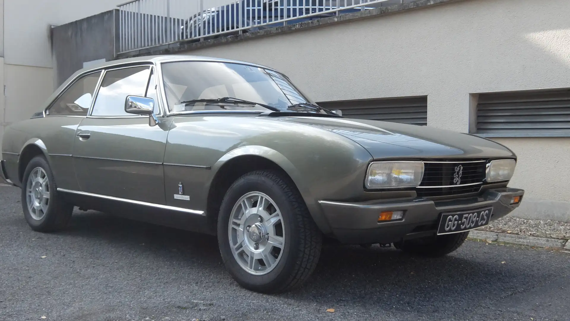 Peugeot 504 coupé C12 2 L Bronzová - 1
