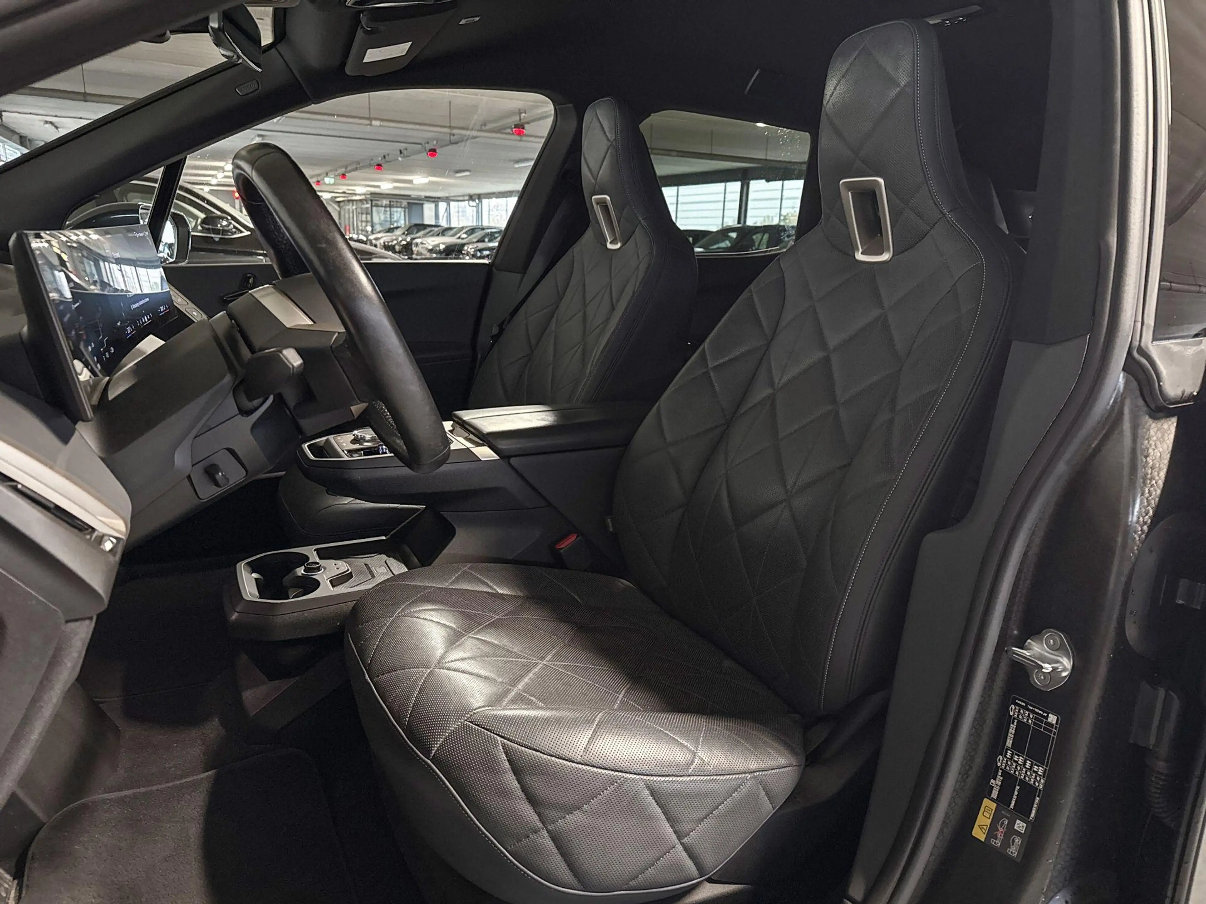 BMW iX xDrive40 Business Edition Plus 77 kWh — photo 9