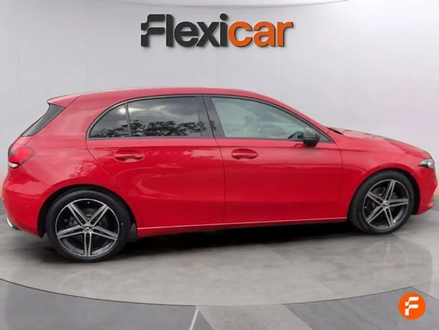 Mercedes-Benz A 180 180CDI Aut. Rojo - 2