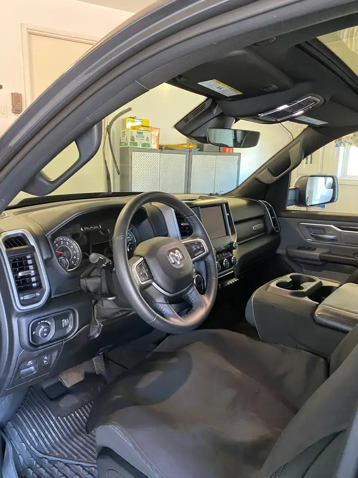 RAM 1500 снимка RAM 1500
