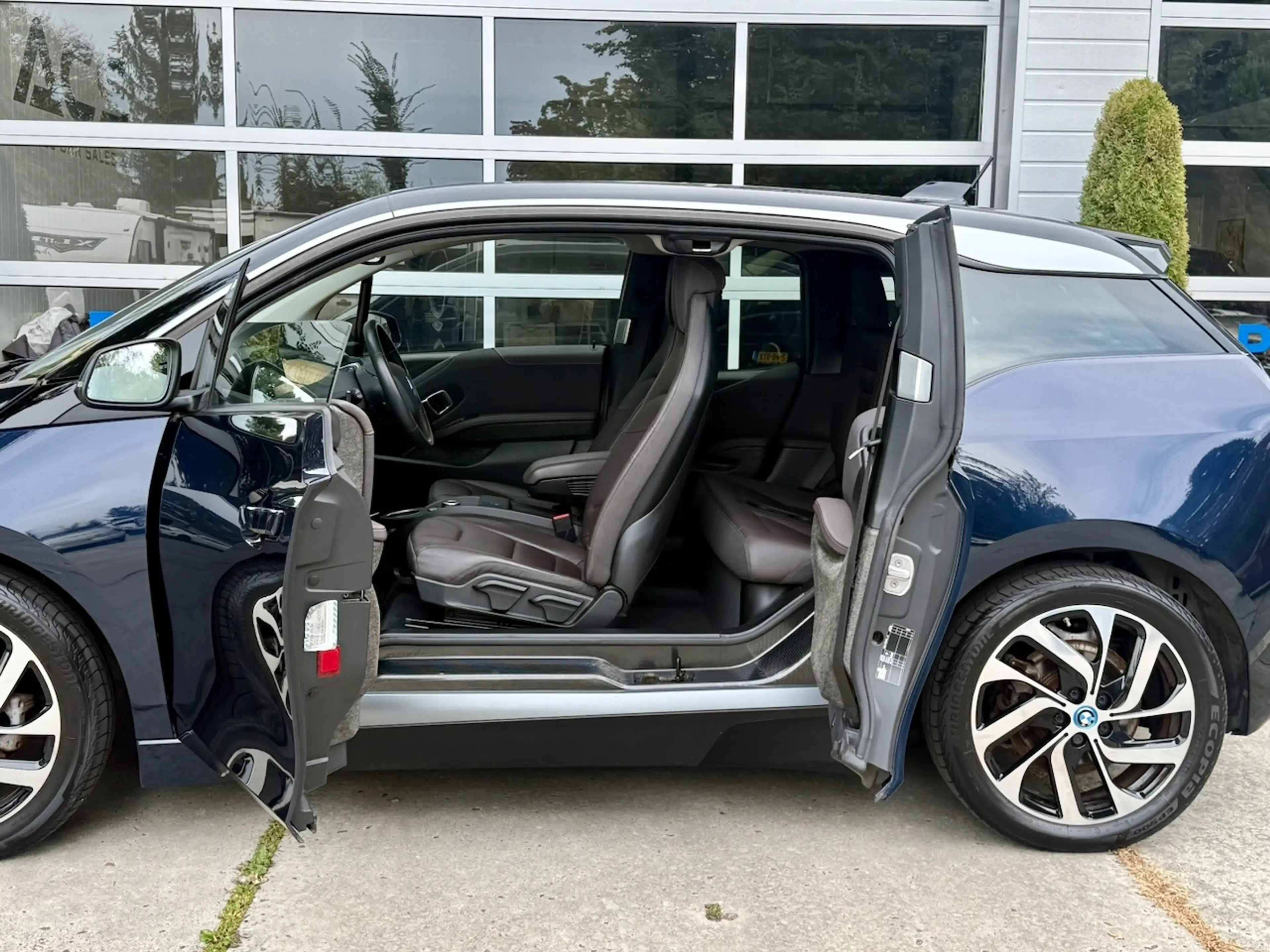 BMW i3 120Ah 42 kWh|Sunroof|Leer|Navi|Camera — photo 5