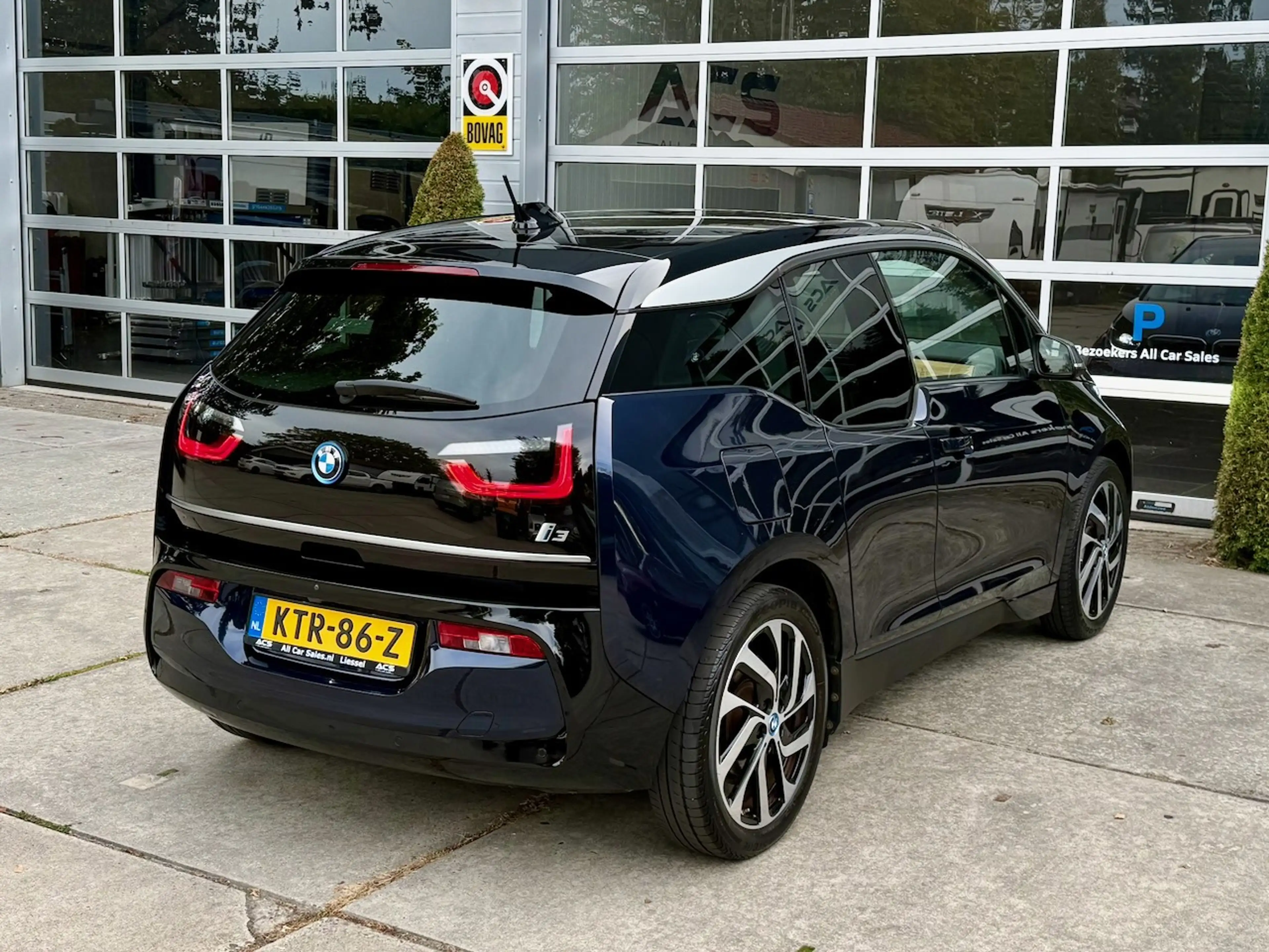 BMW i3 120Ah 42 kWh|Sunroof|Leer|Navi|Camera — photo 6