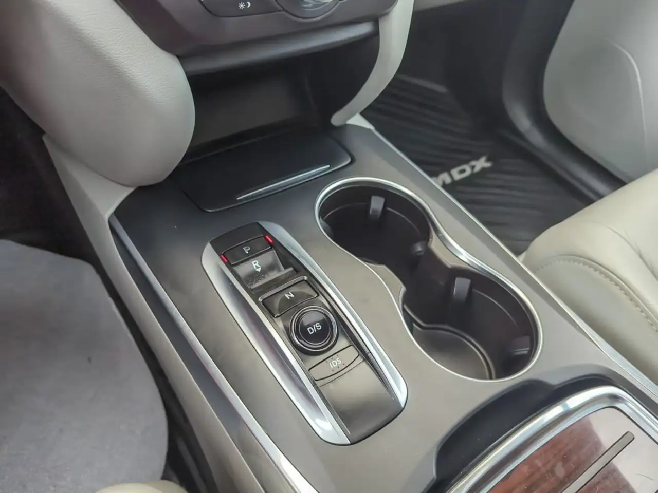 Acura MDX снимка Acura MDX