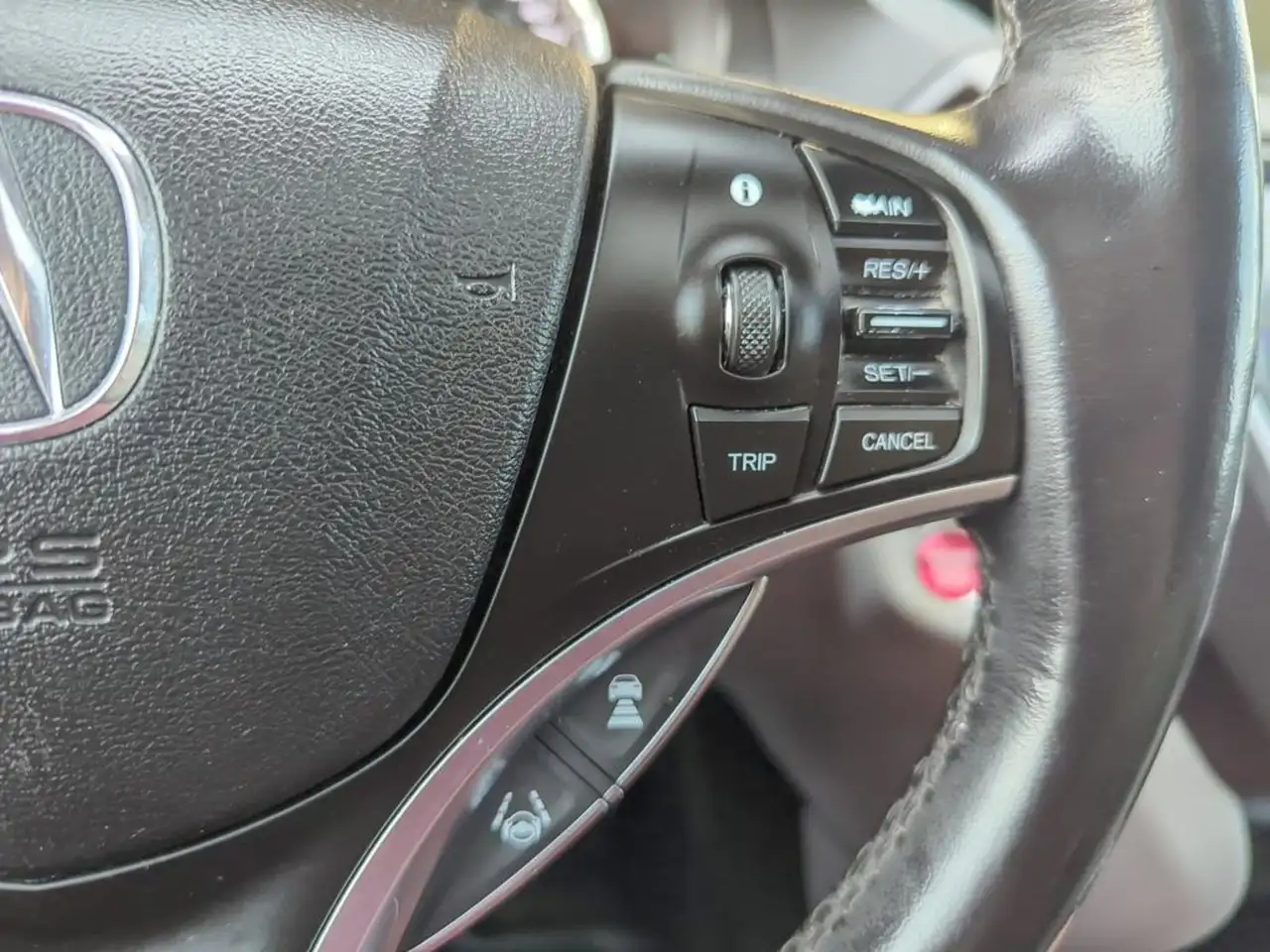 Acura MDX снимка Acura MDX