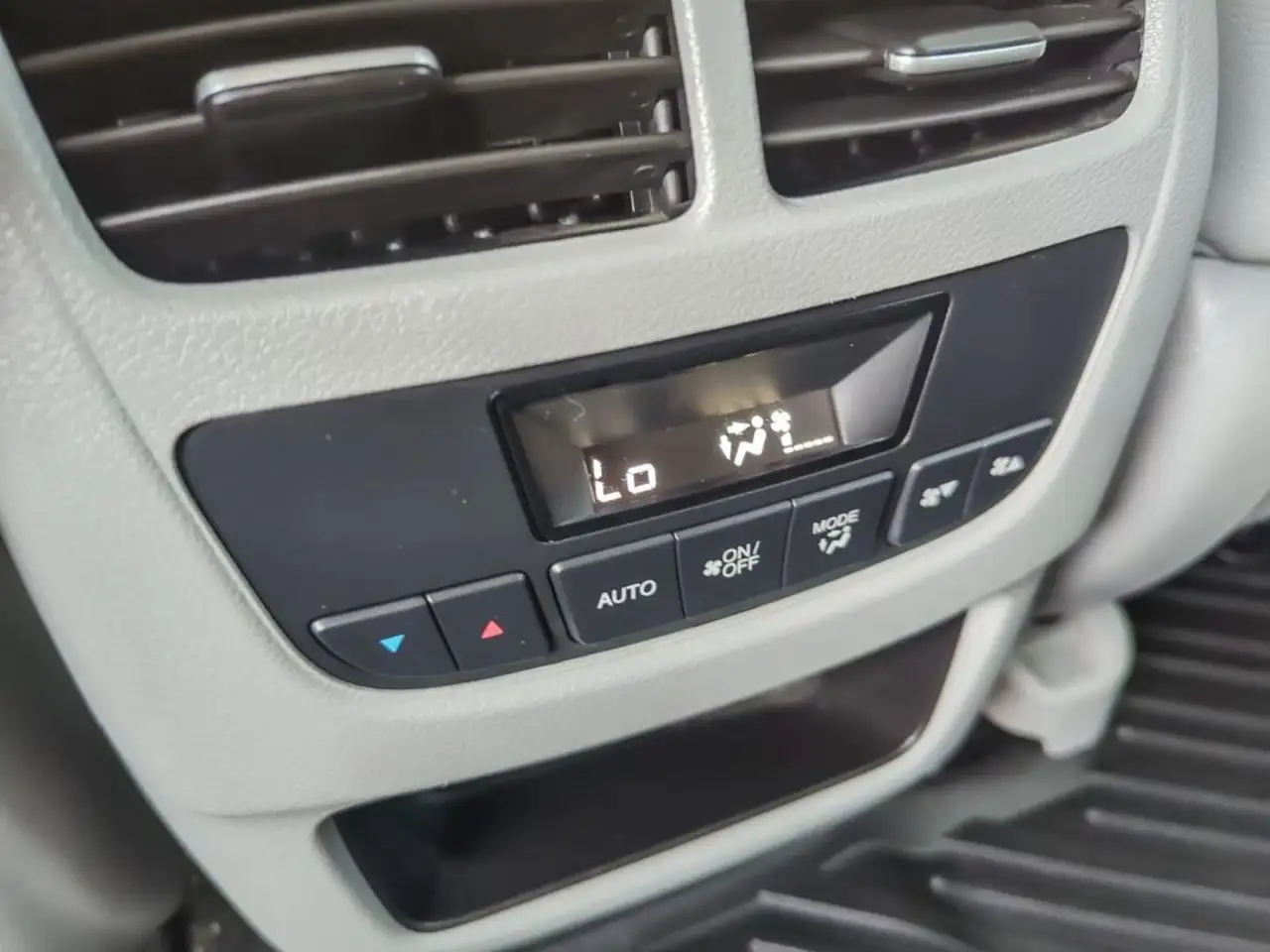 Acura MDX снимка Acura MDX