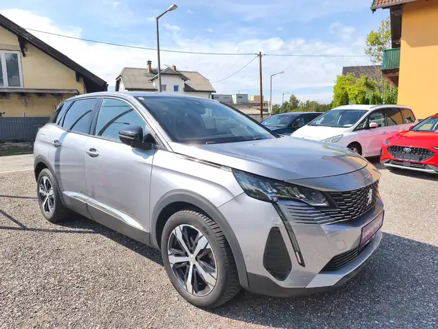 Peugeot 3008 view 7