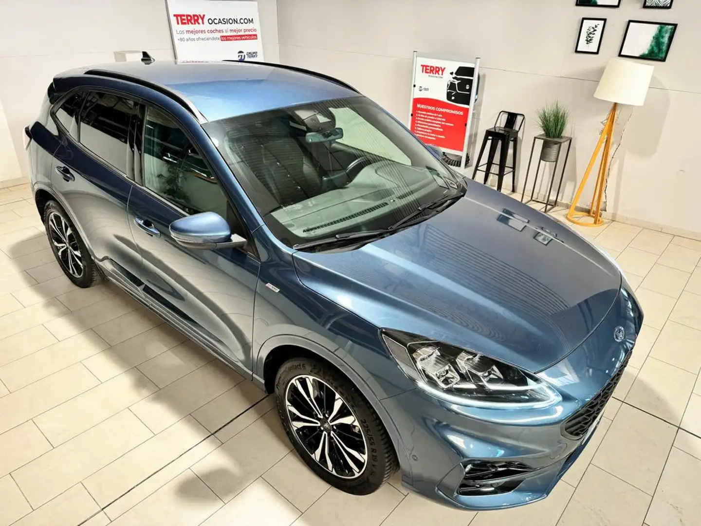 Ford Kuga 1.5 EcoBoost ST-Line FWD 150 Bleu - 2