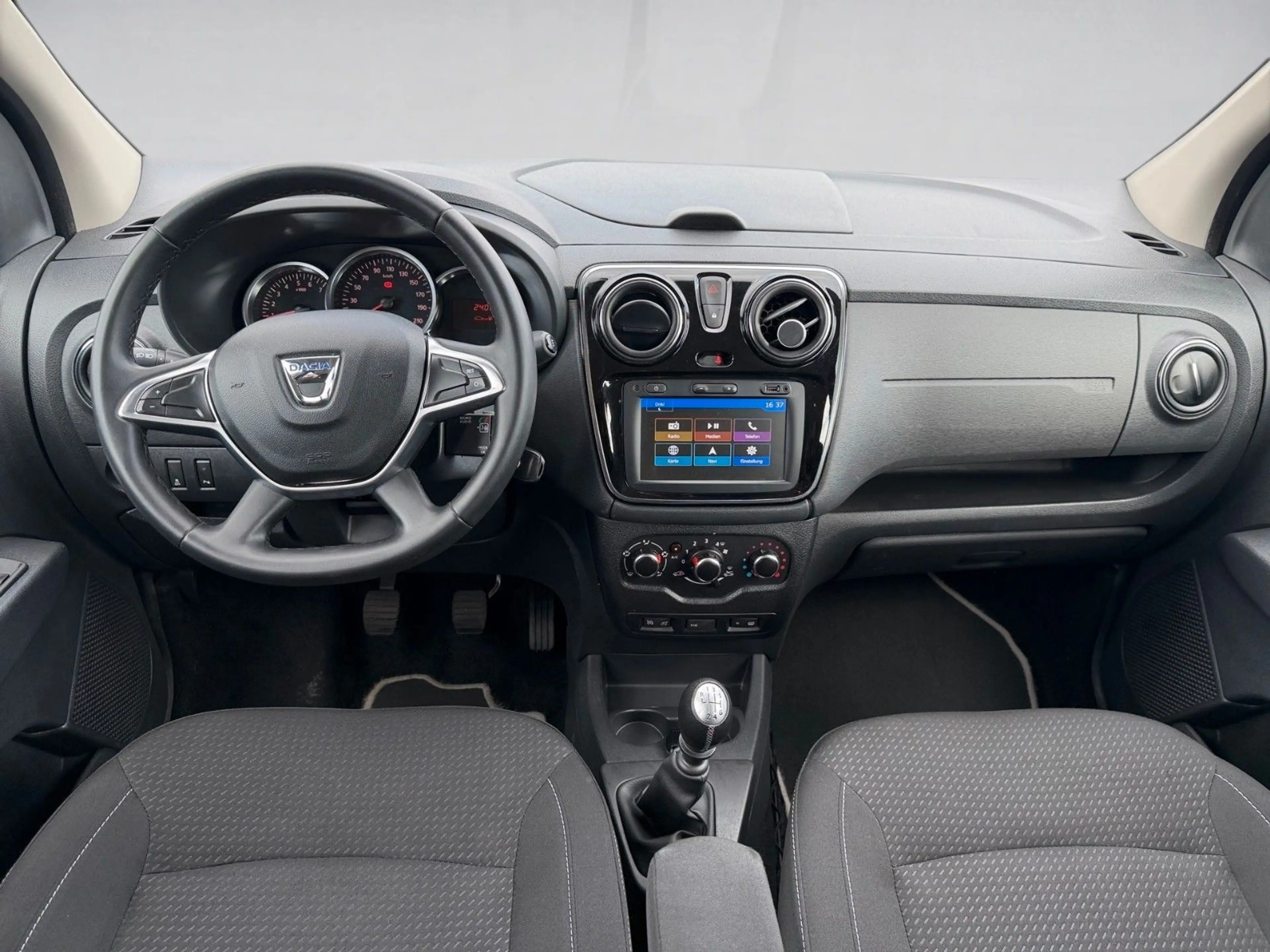 Dacia Lodgy Comfort 1.3 tce 7 Sitzer — photo 12