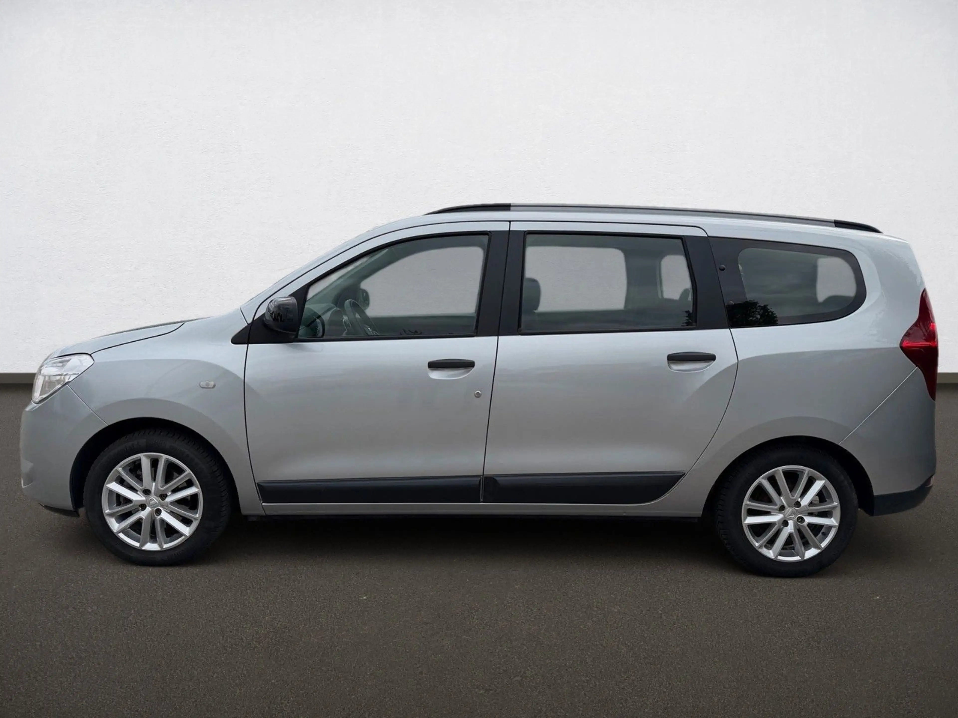 Dacia Lodgy Comfort 1.3 tce 7 Sitzer — photo 3