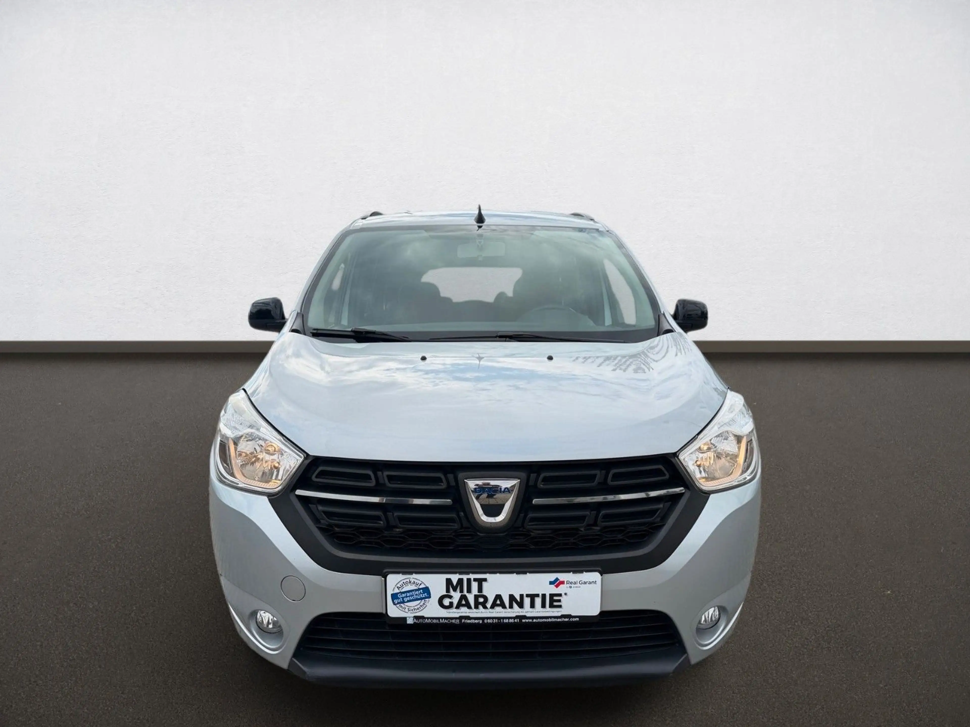 Dacia Lodgy Comfort 1.3 tce 7 Sitzer — photo 9