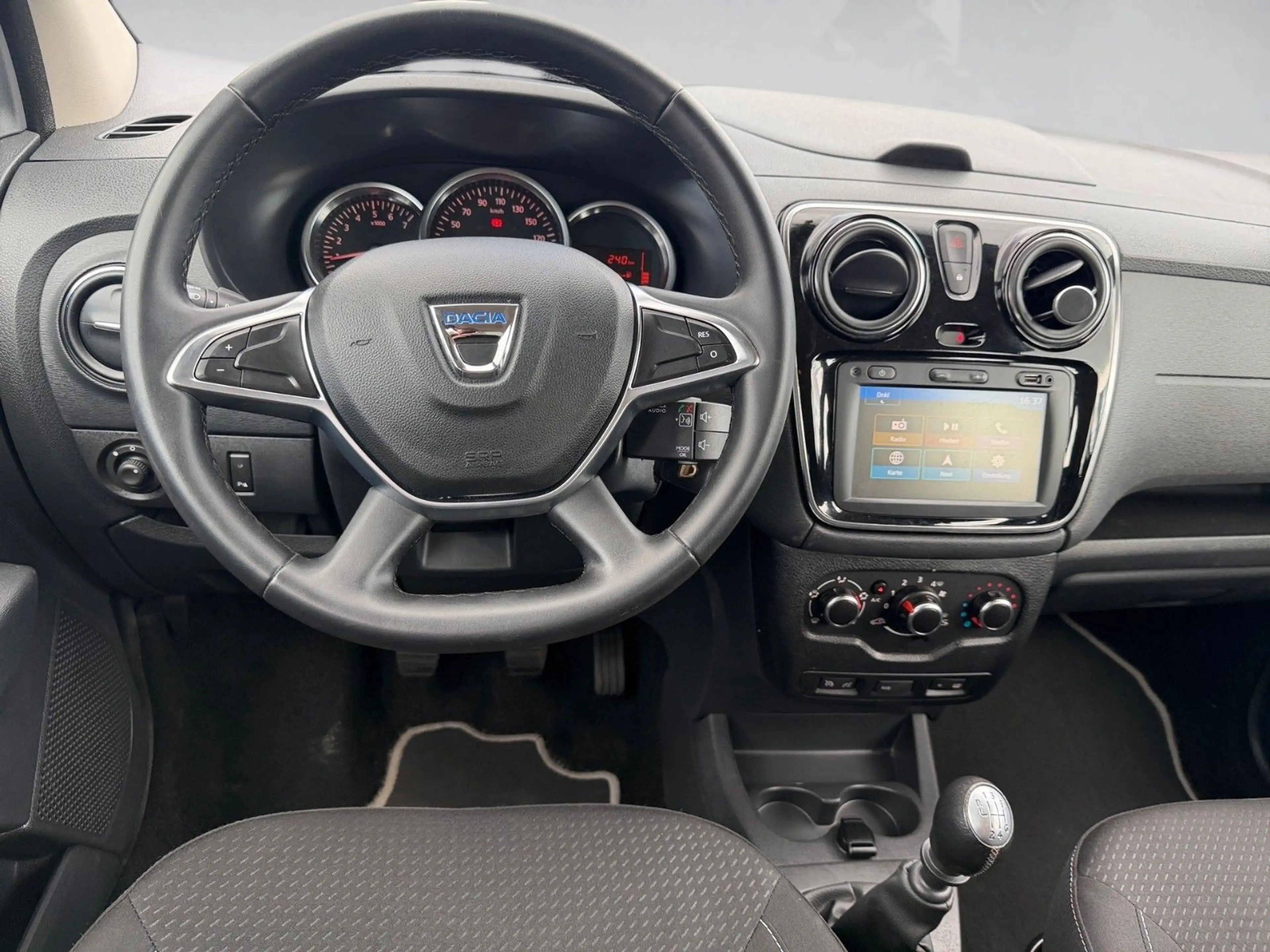 Dacia Lodgy Comfort 1.3 tce 7 Sitzer — photo 13