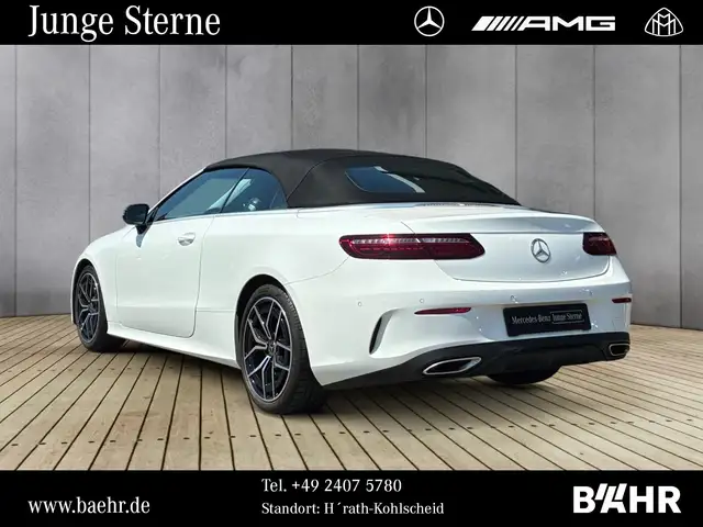 Mercedes-Benz E-Class view 3
