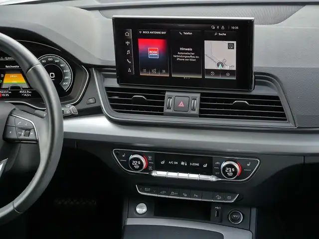 Audi Q5 view 6