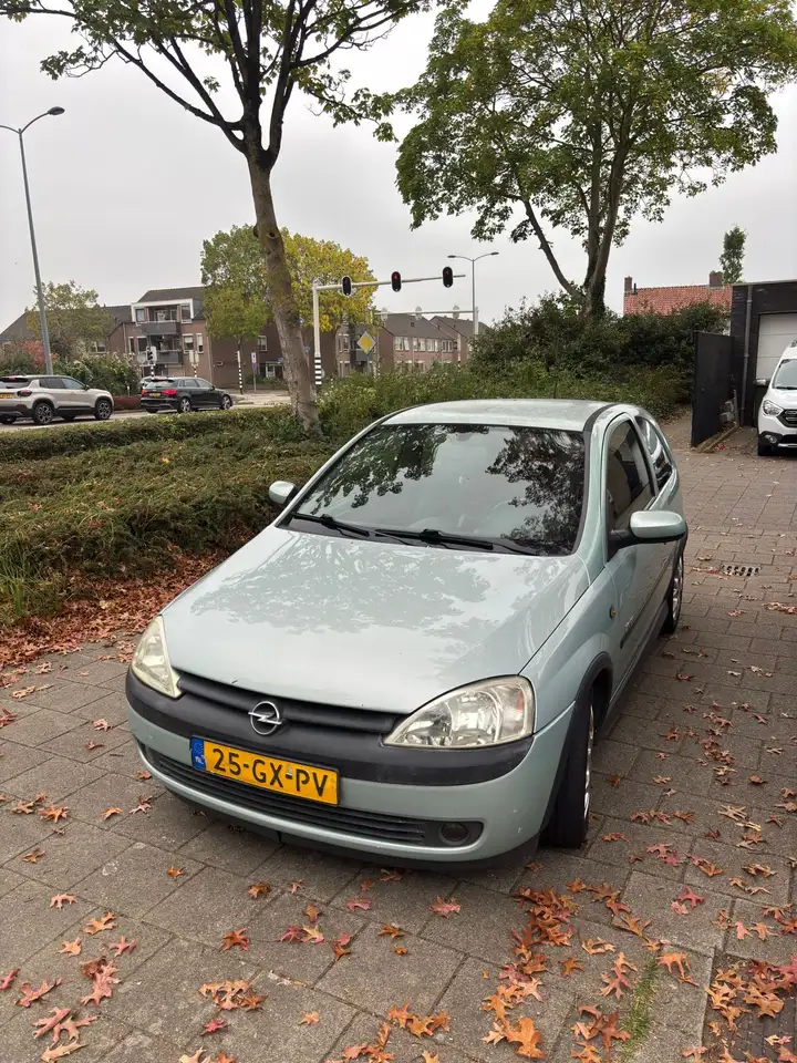 Opel Corsa 1.4-16V Elegance, foto 1