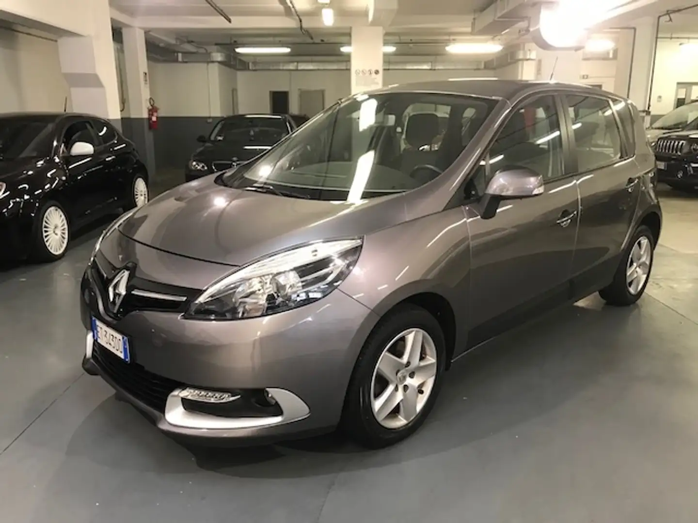 Renault Scenic Scenic X-MODE 1.6 Gpl 110cv / BEN.TENUTO Gris - 2