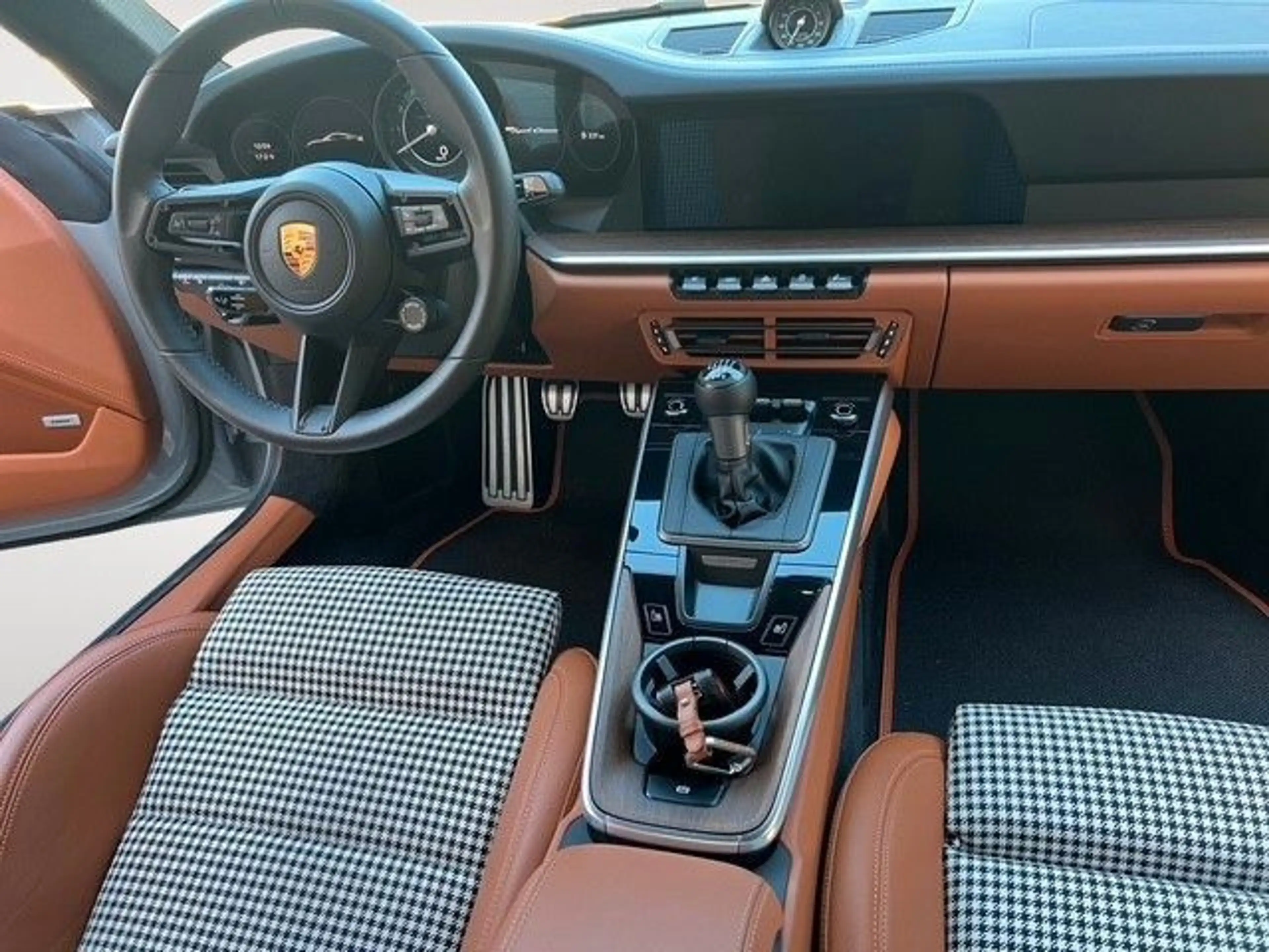 Porsche 992 911 Sport Classic I Limited Edition 560 of 1.250 I — photo 5