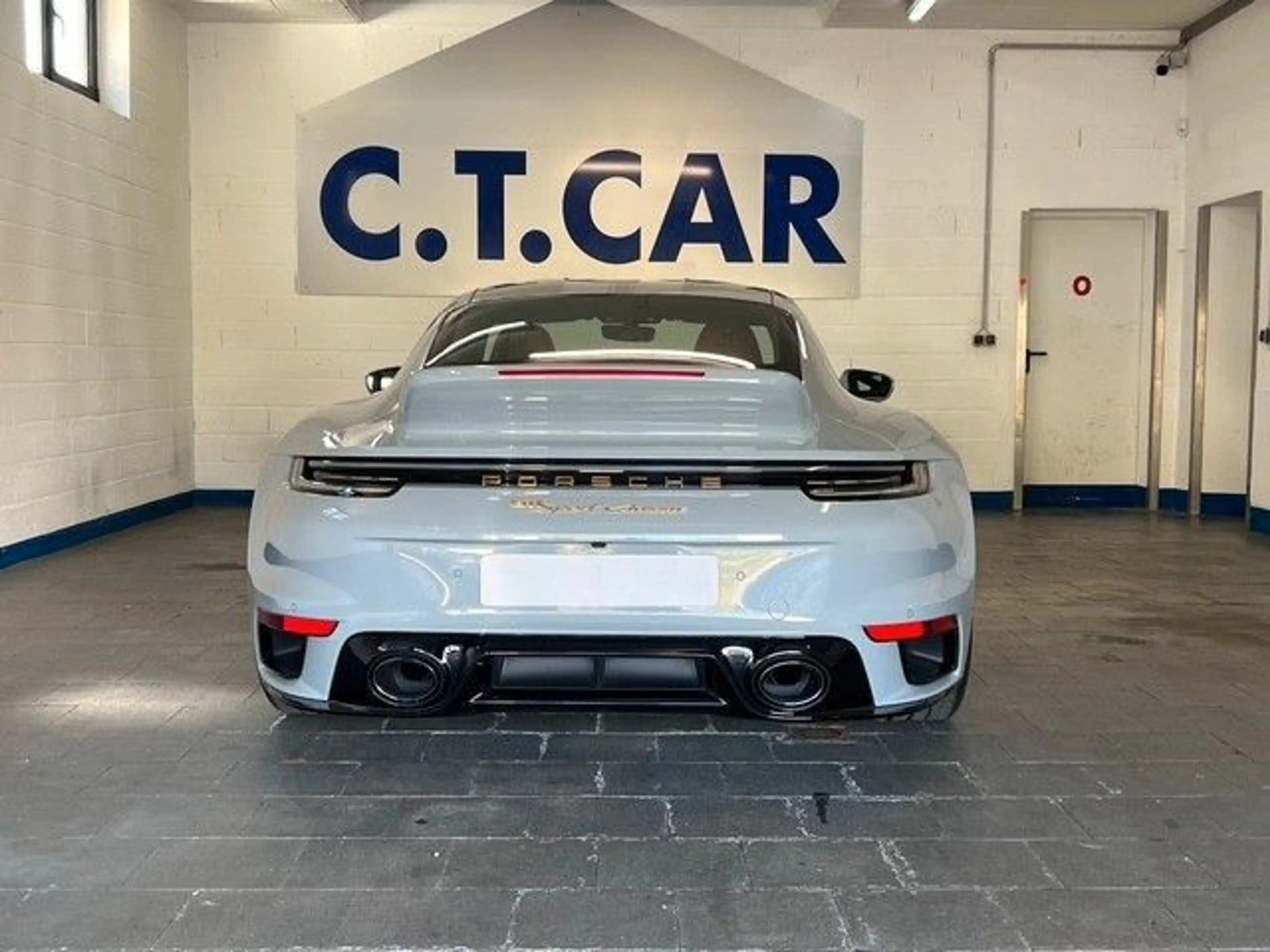 Porsche 992 911 Sport Classic I Limited Edition 560 of 1.250 I — photo 14