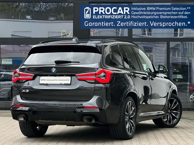 BMW X3 view 2
