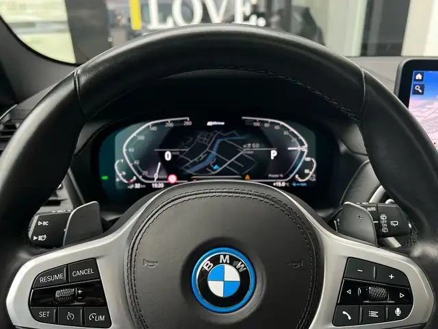 BMW X3 view 16