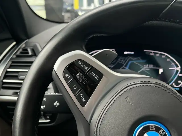 BMW X3 view 18