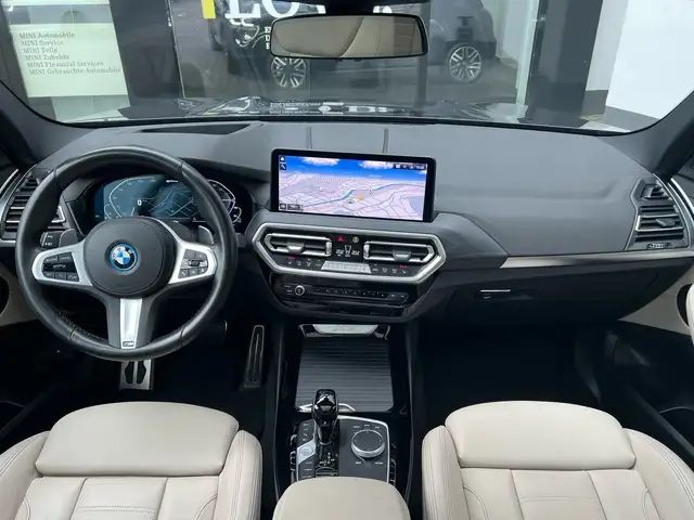 BMW X3 view 9