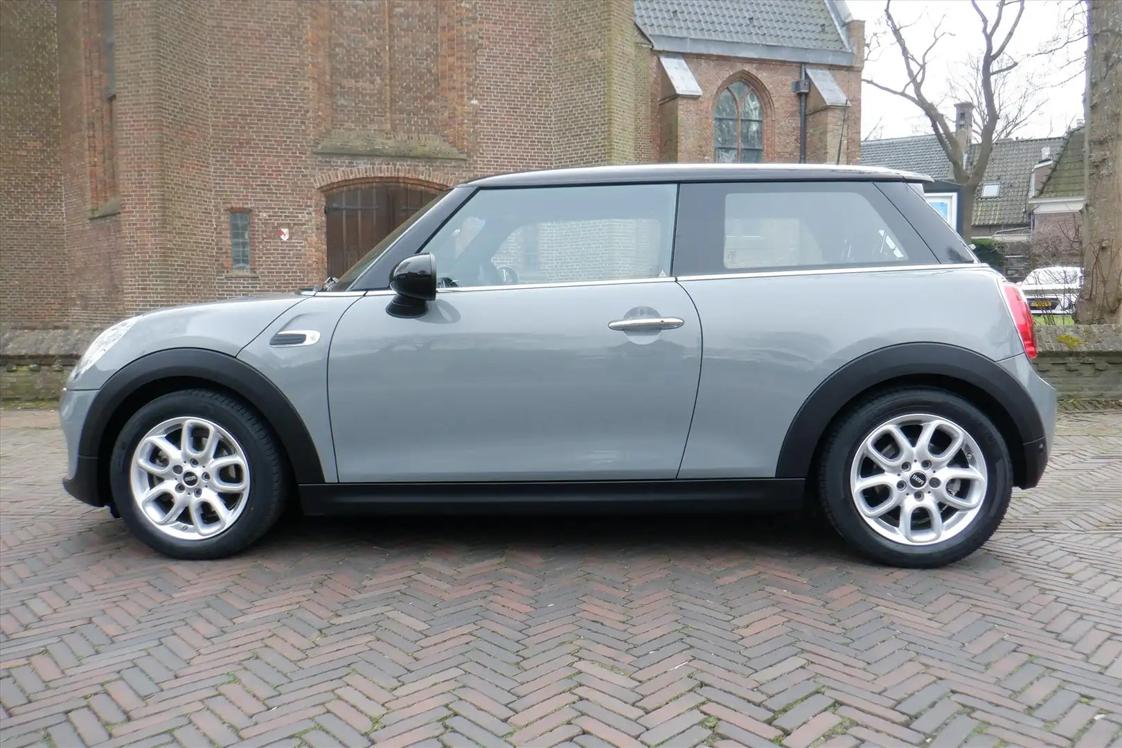 MINI Cooper Mini 1.5 Cooper-ORIG.NED.-PDC-12 M BOVAG Grijs - 2