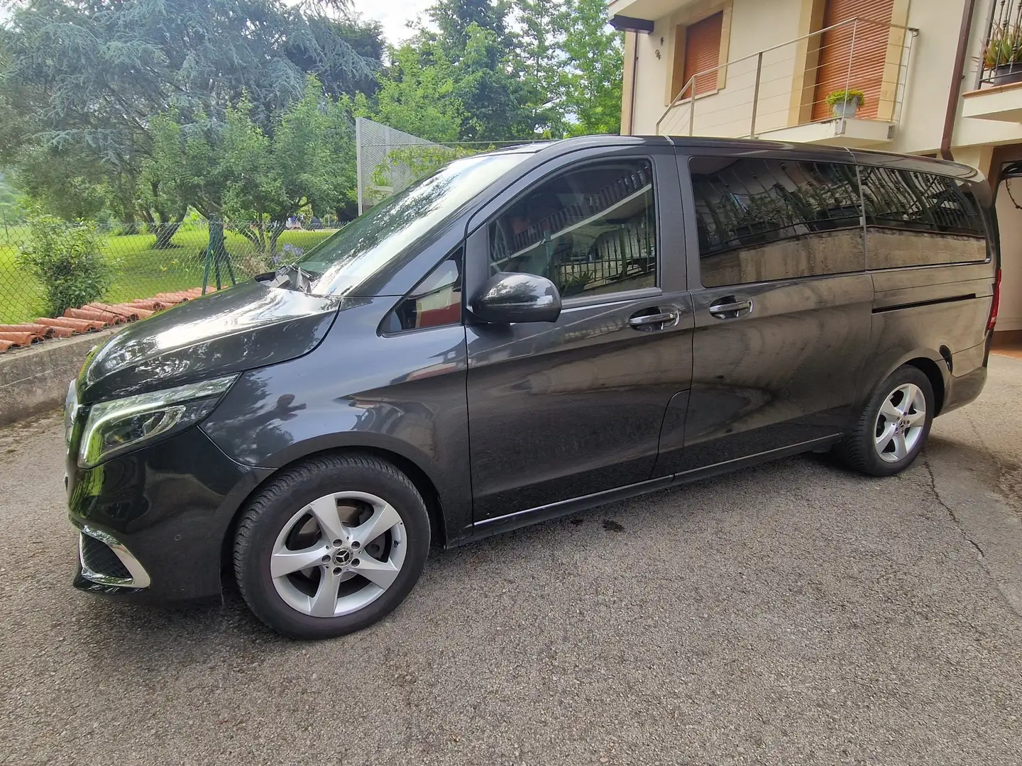 Mercedes-Benz V 220 220d Largo Exclusive 7GT - 2