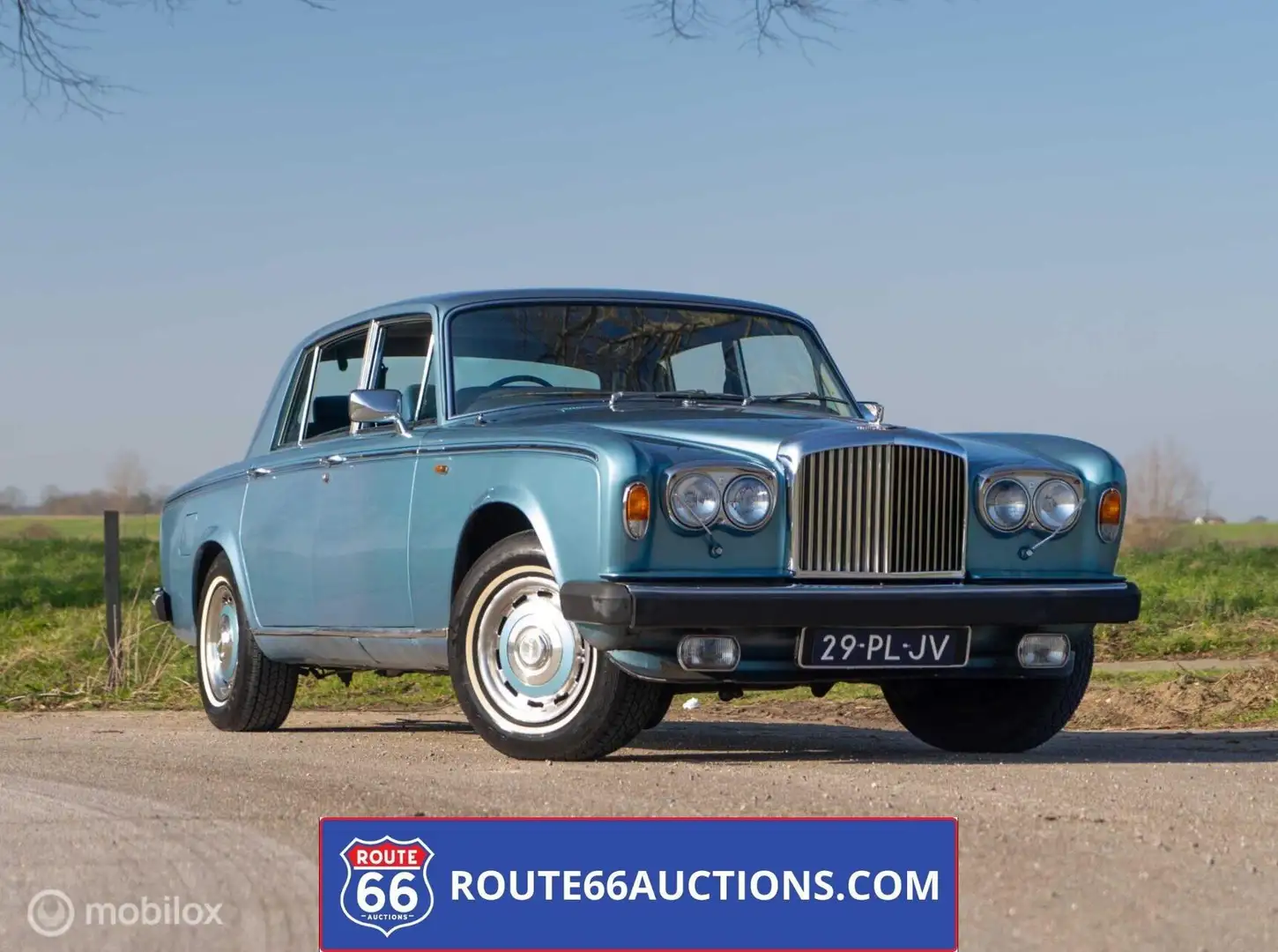 Bentley T2 Sedan | Route 66 Auction Синій - 2