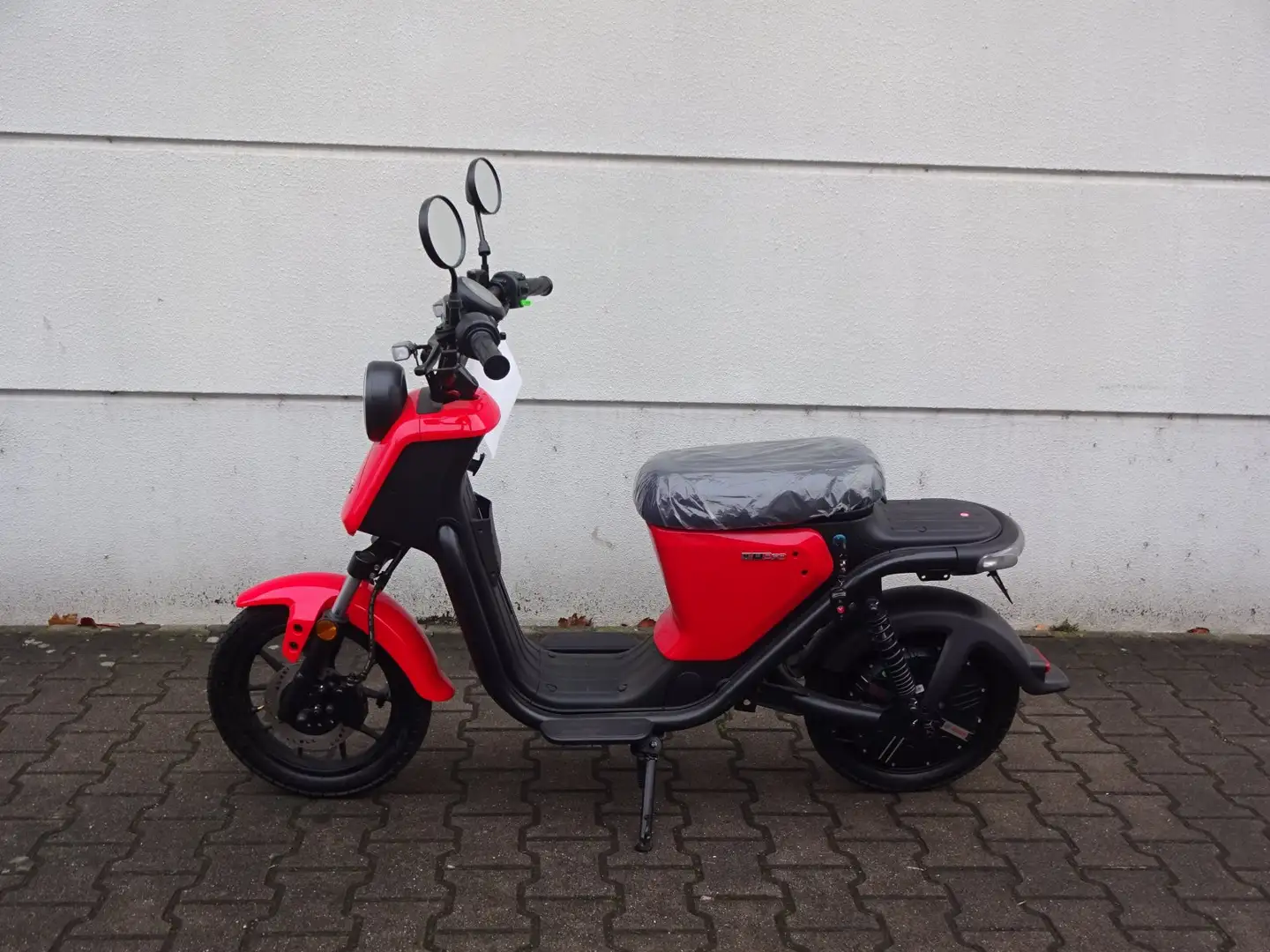 Niu UQi PRO 45KM/H 1200W Standard Range Rood - 2