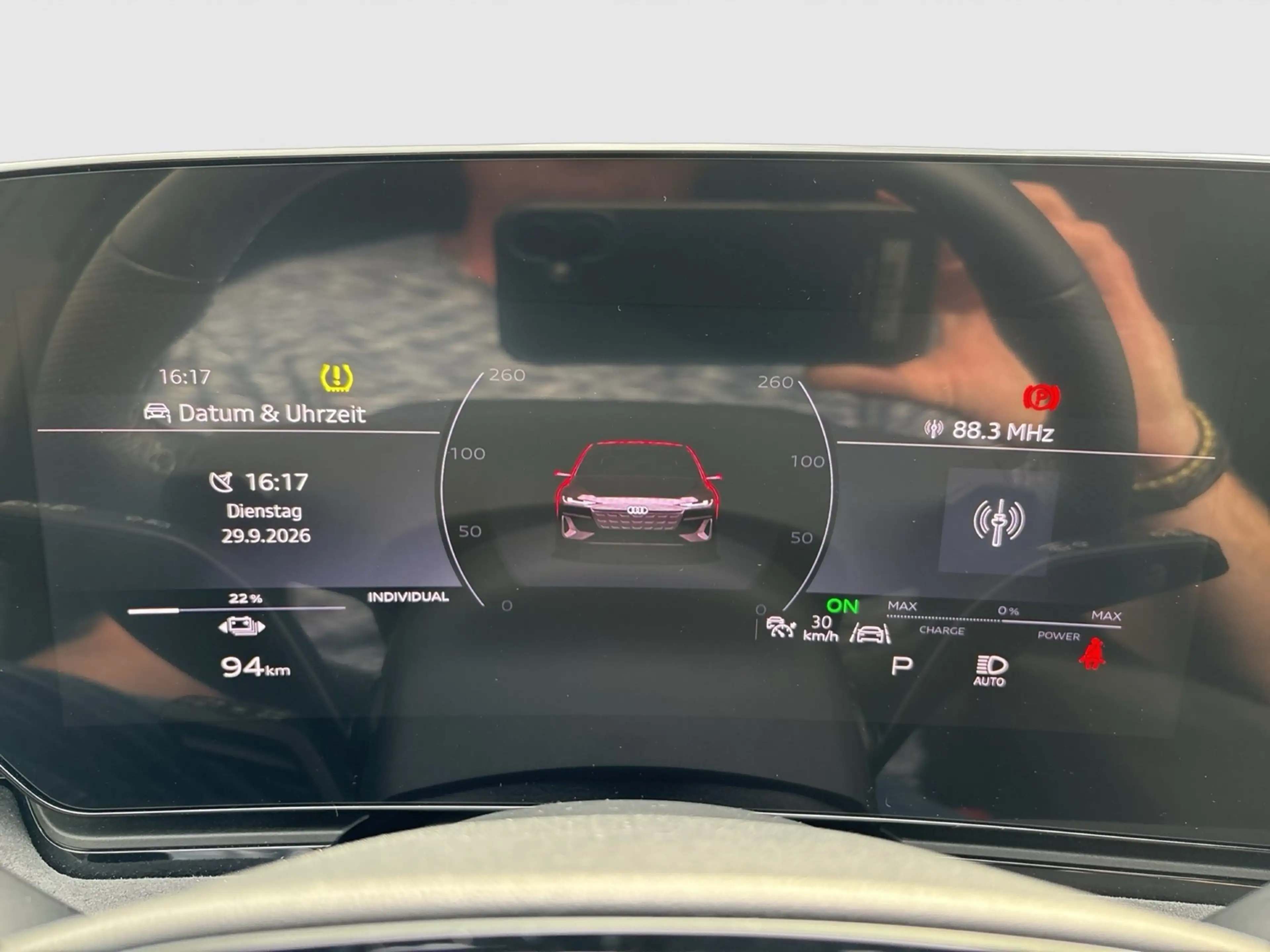 Audi A6 e-tron Avant performance S LINE PANO B&O LM21 — photo 13