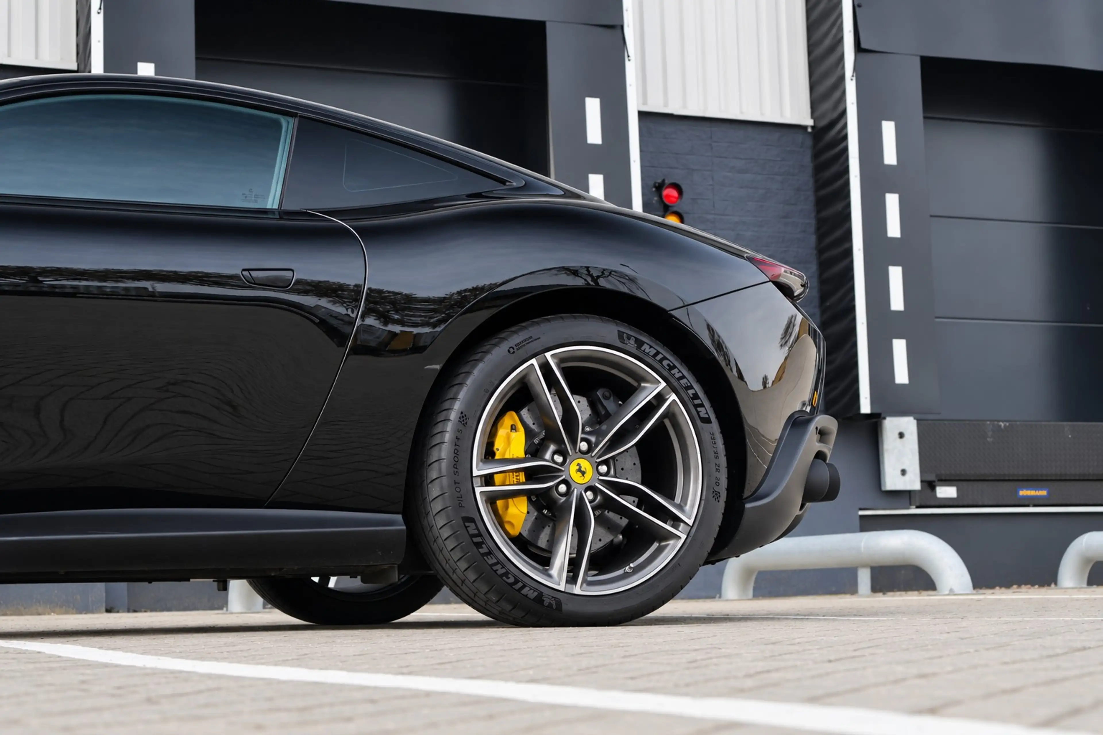 Ferrari Roma | Carplay | 360 Camera | JBL Audio | ACC | Passeng — photo 16