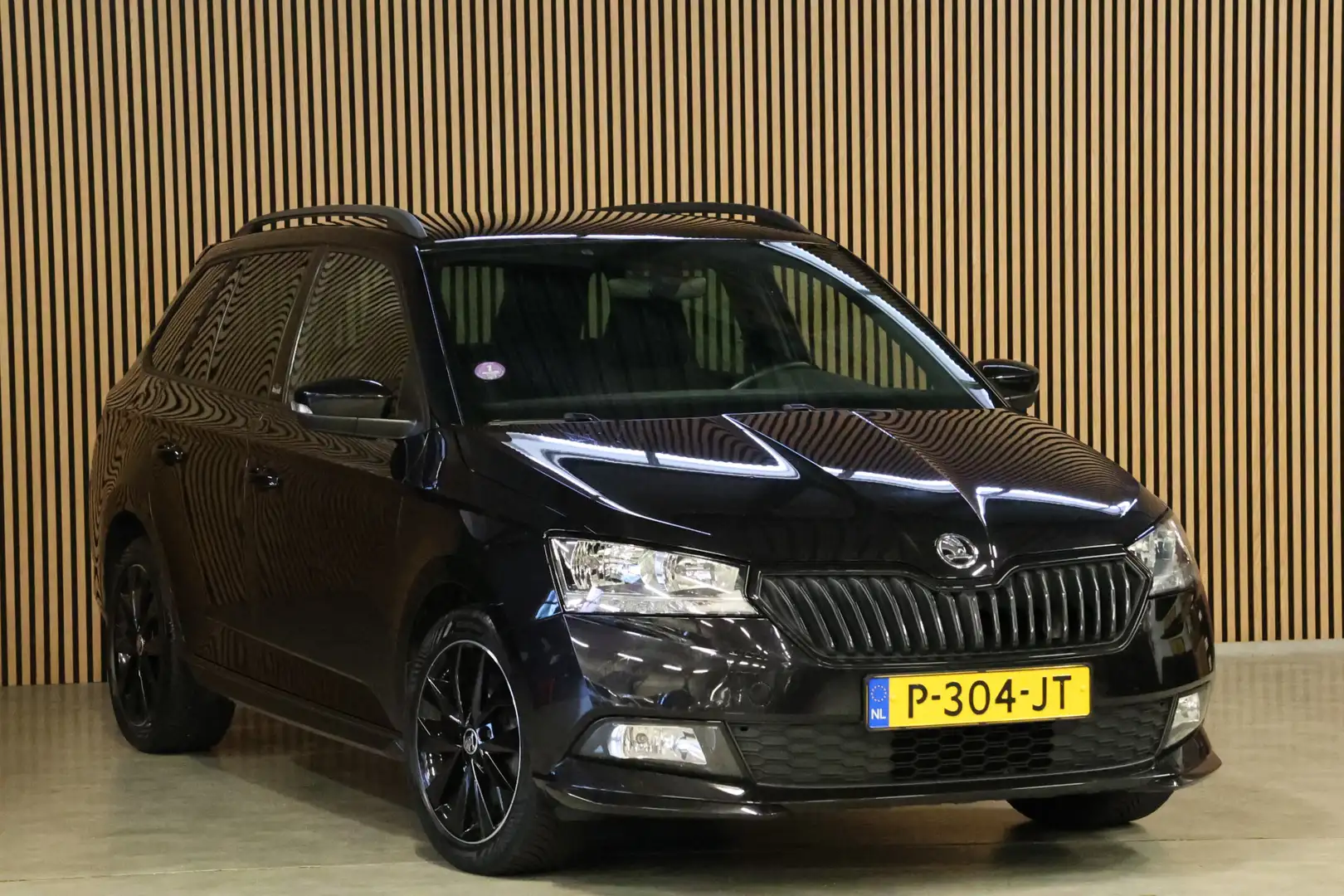 Skoda Fabia Combi 1.0 TSI Monte Carlo | CarPlay | PDC | LED | Zwart - 2