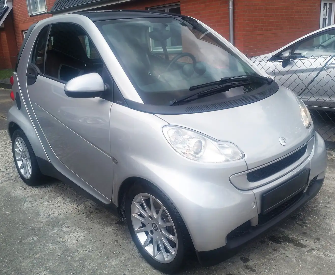 smart forTwo coupé 1.0 52kW mhd passion Zilver - 1
