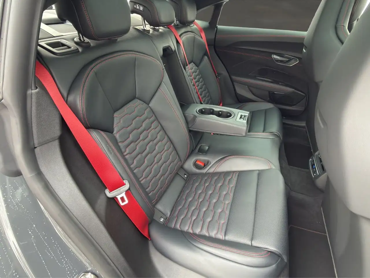 Audi RS e-tron GT 570 kW+MASSAGE+HEAD-UP 14