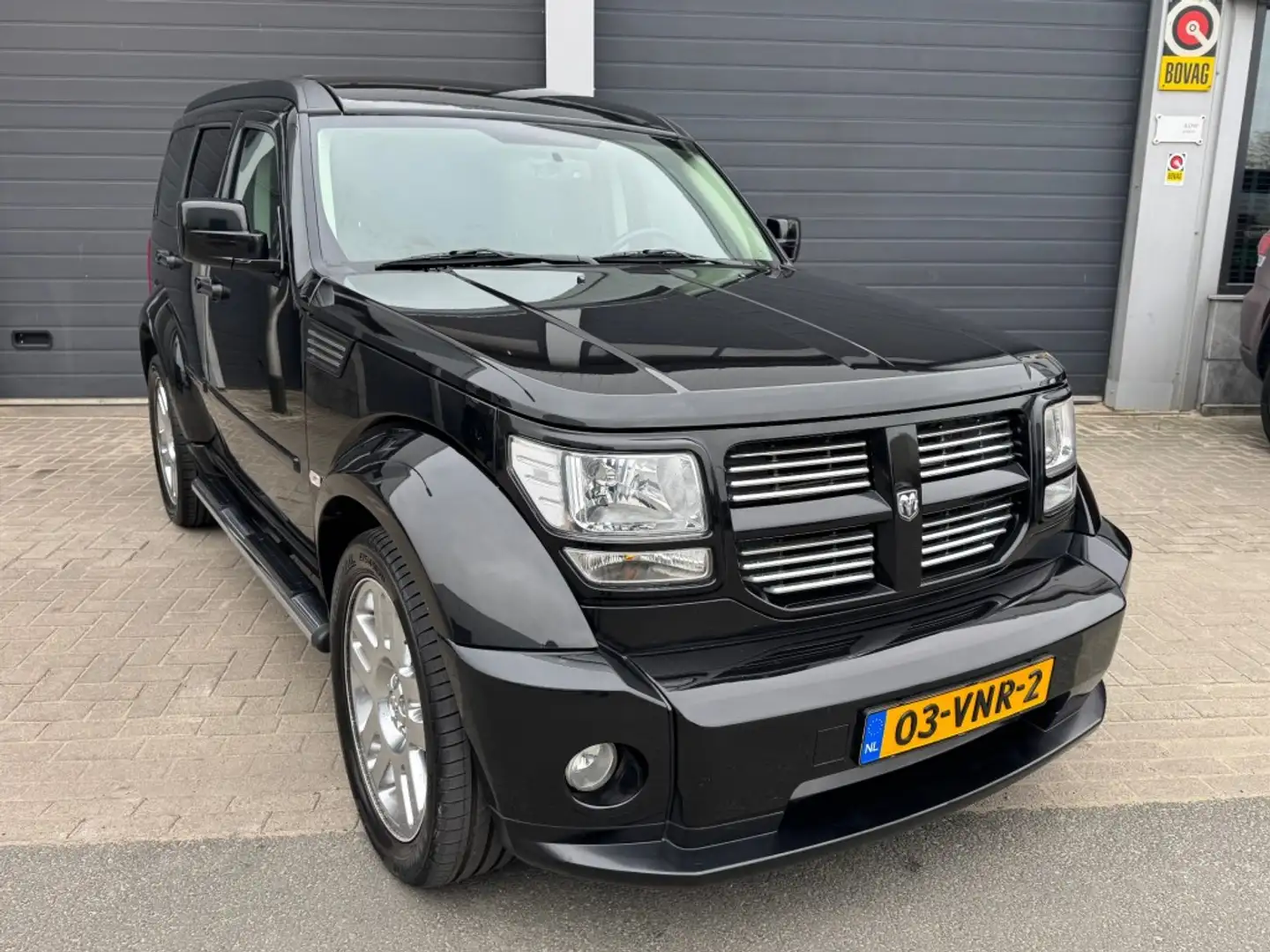 Dodge Nitro 4.0I LIMITED Zwart - 2