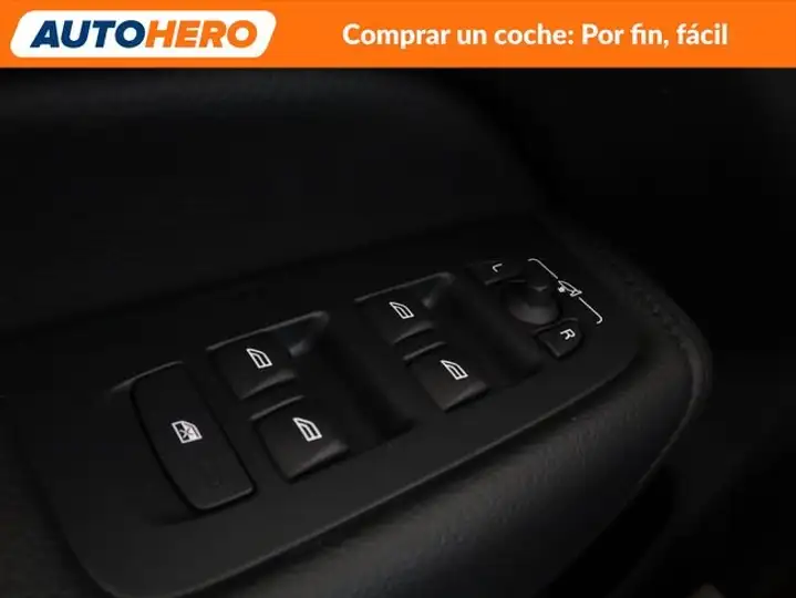Volvo XC60 2022, foto 36