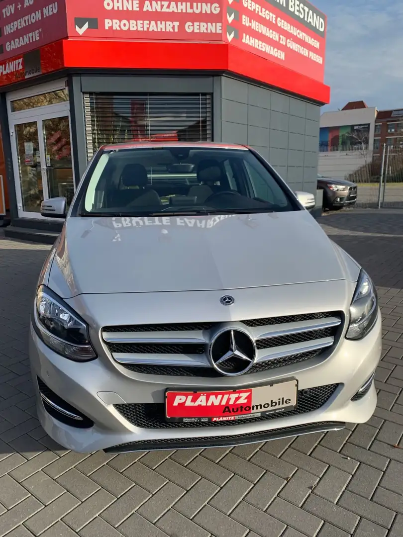 Mercedes-Benz B 180 B 180/ Navi/Bluetooth/Tempomat/ALU/PDC/USB/Sitzhe. Plateado - 2