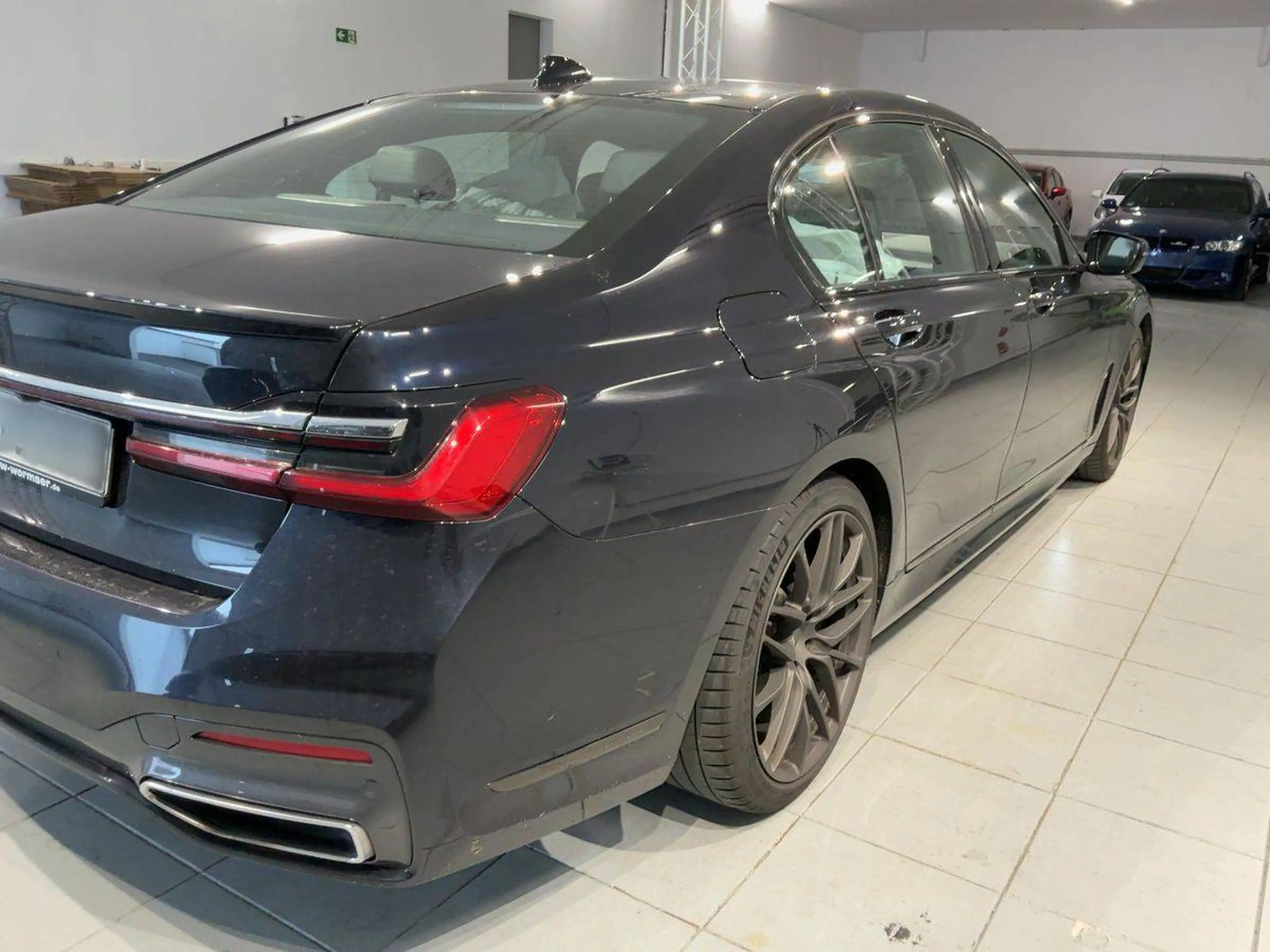 BMW 740 740 d xDrive M Sport — photo 2